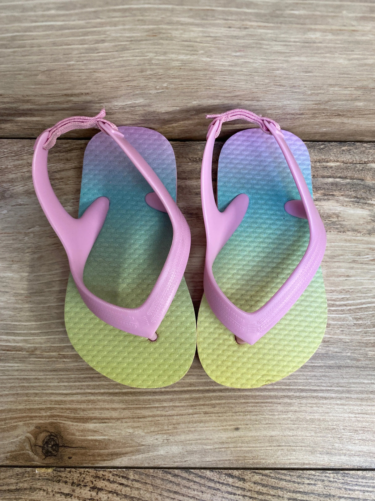 Old Navy Pastel Flip Flop Sandals sz 5c