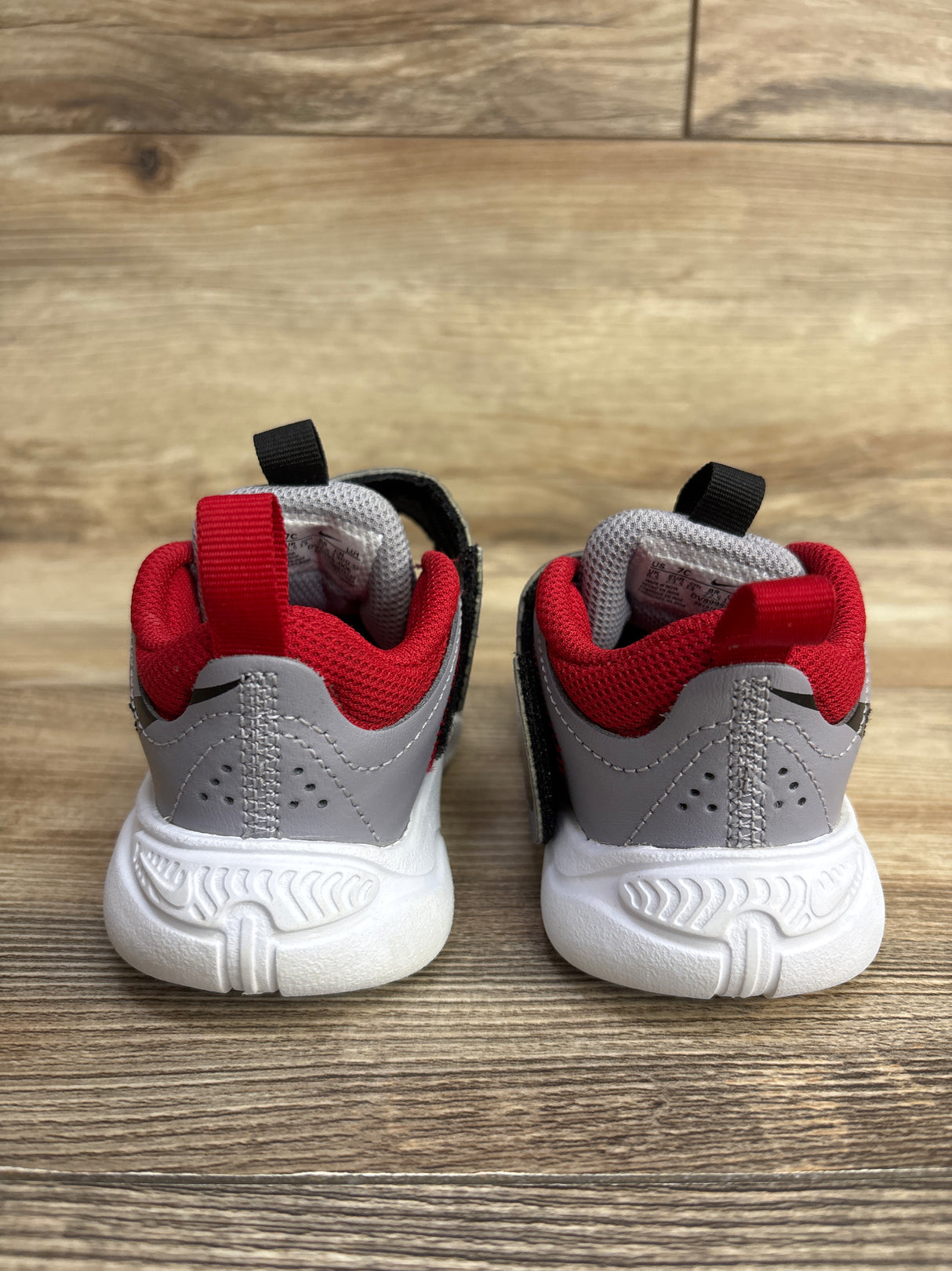 Nike Team Hustle D11 TD 'Cement Grey Gym Red' Sneakers sz 7c