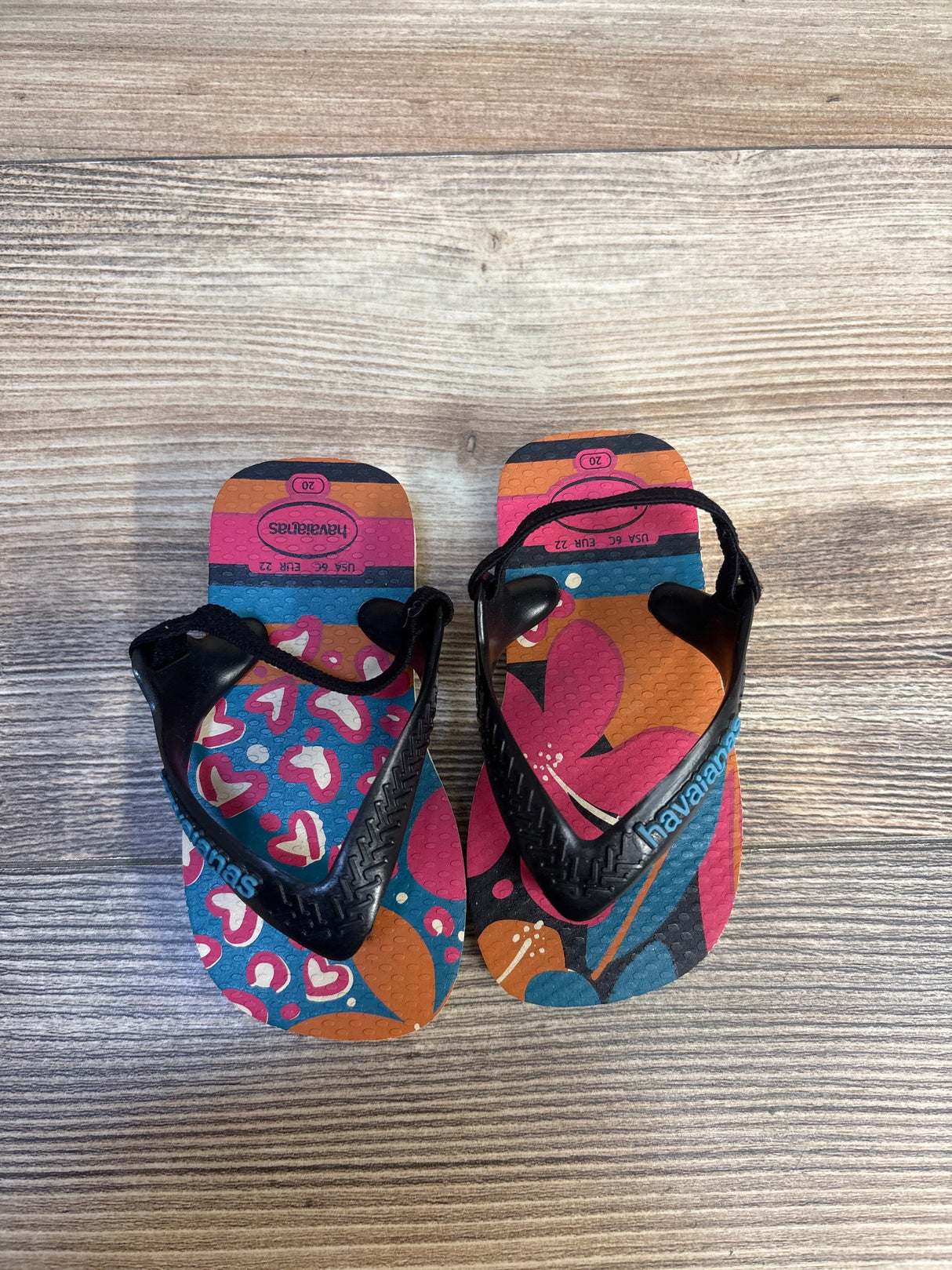 Havaianas Floral Flip Flops sz 6c