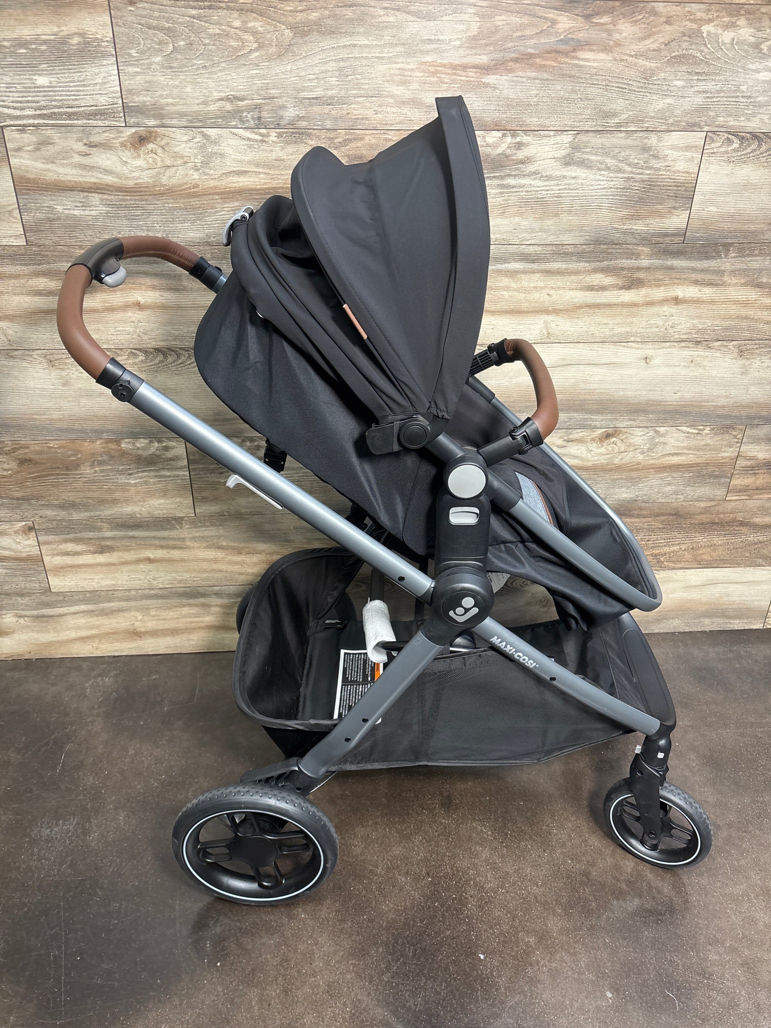 Maxi Cosi Siena CP 5-in-1 Travel System in Mystic Gray