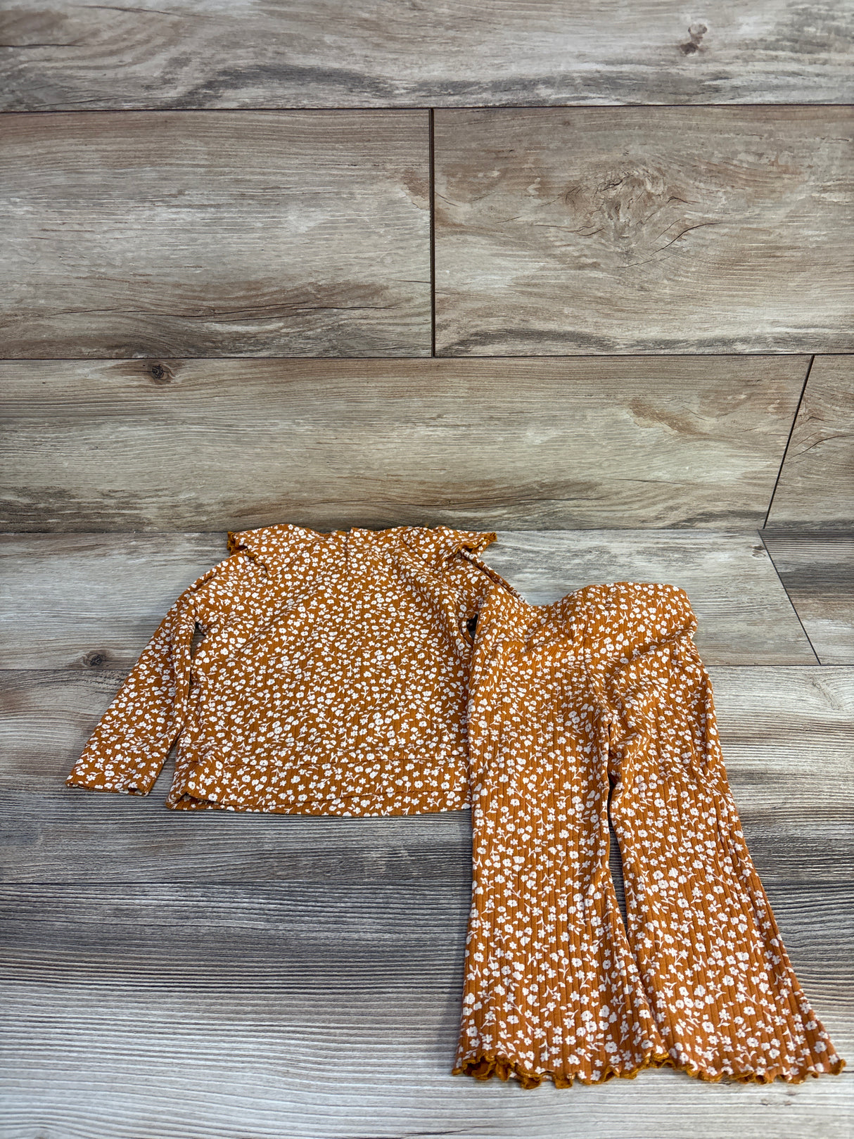 Cat & Jack 2pc Floral Ribbed Long Sleeve Shirt & Flare Pants Set Orange sz 12m