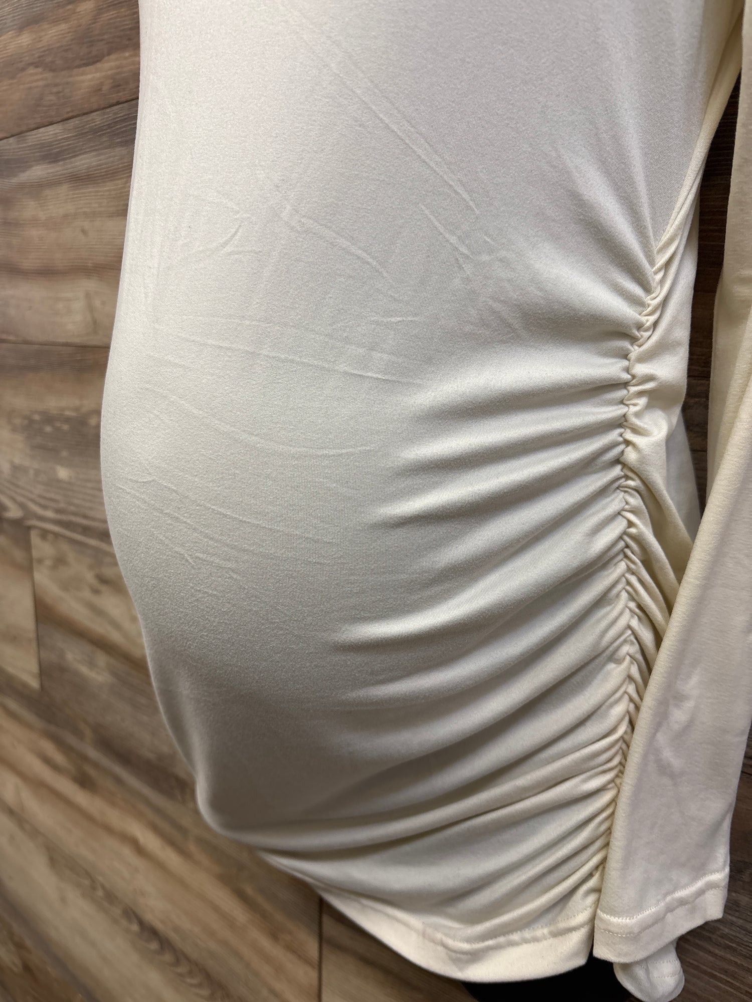 Ekouaer Ruched Long Sleeve Shirt Ivory sz Medium