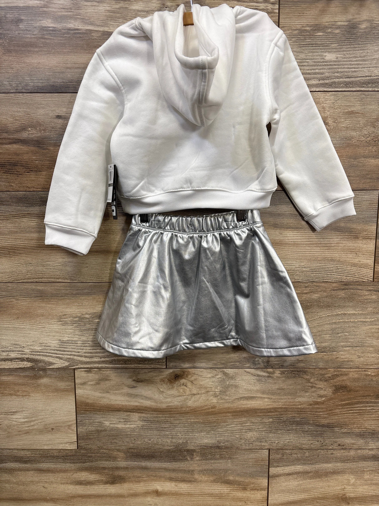 NEW DKNY 2pc Shine Like A Star Pull Over Hoodie & Metallic Skirt Set White sz 4T