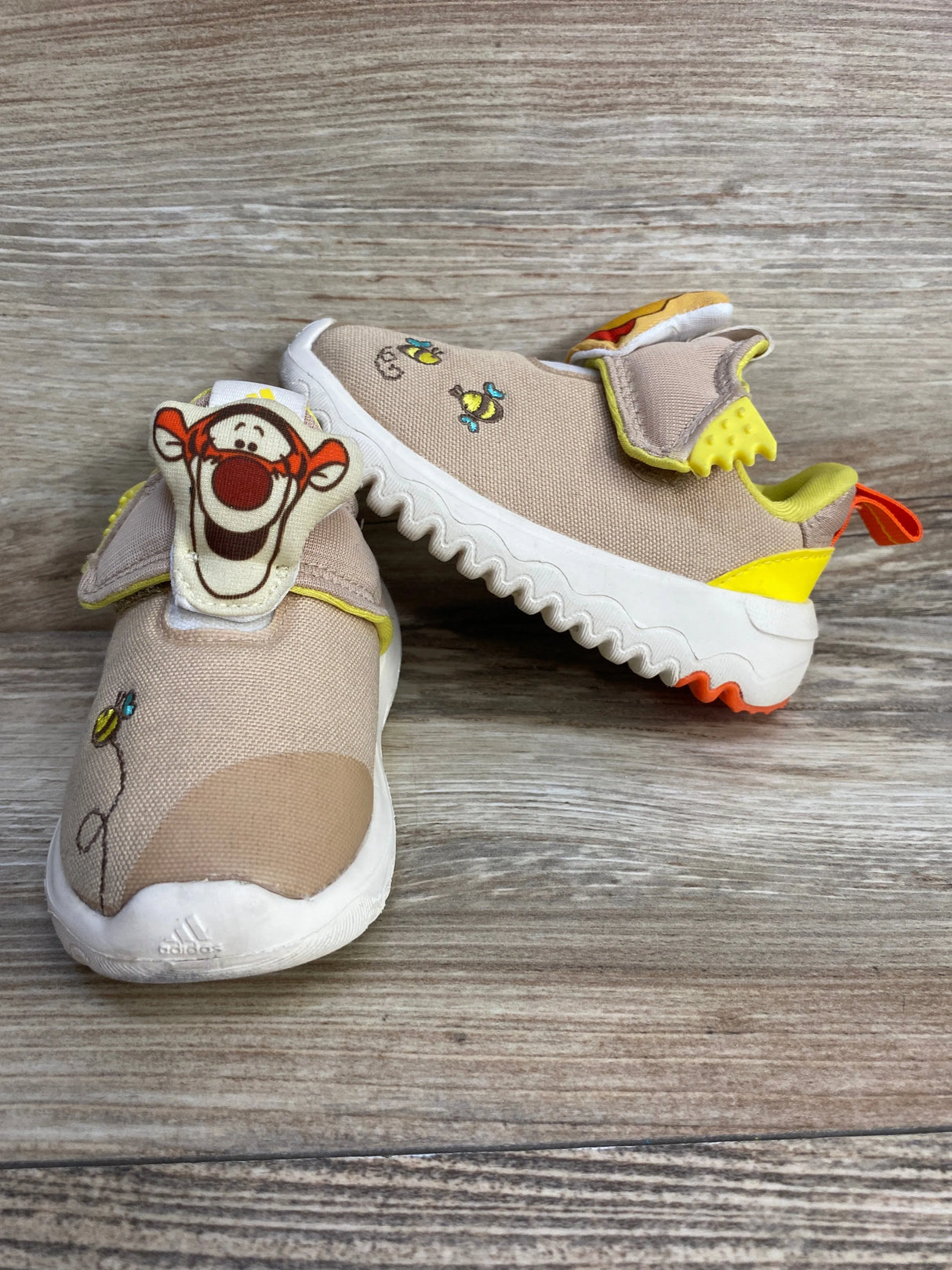 Adidas Suru365 Slip-On x Disney 'Winnie the Pooh' Sneakers sz 6c