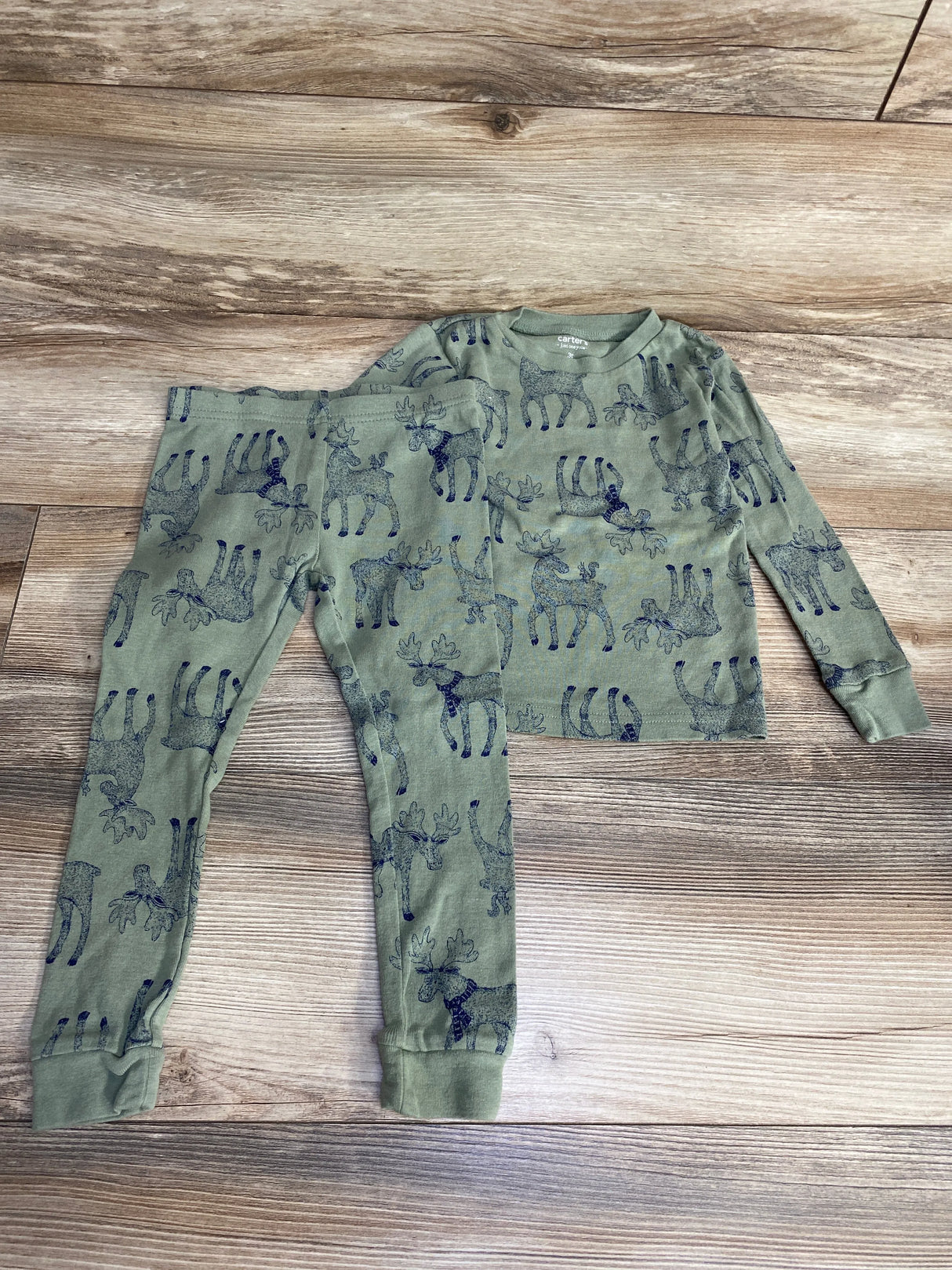 Just One You 2pc Moose Pajama Set Green sz 3T