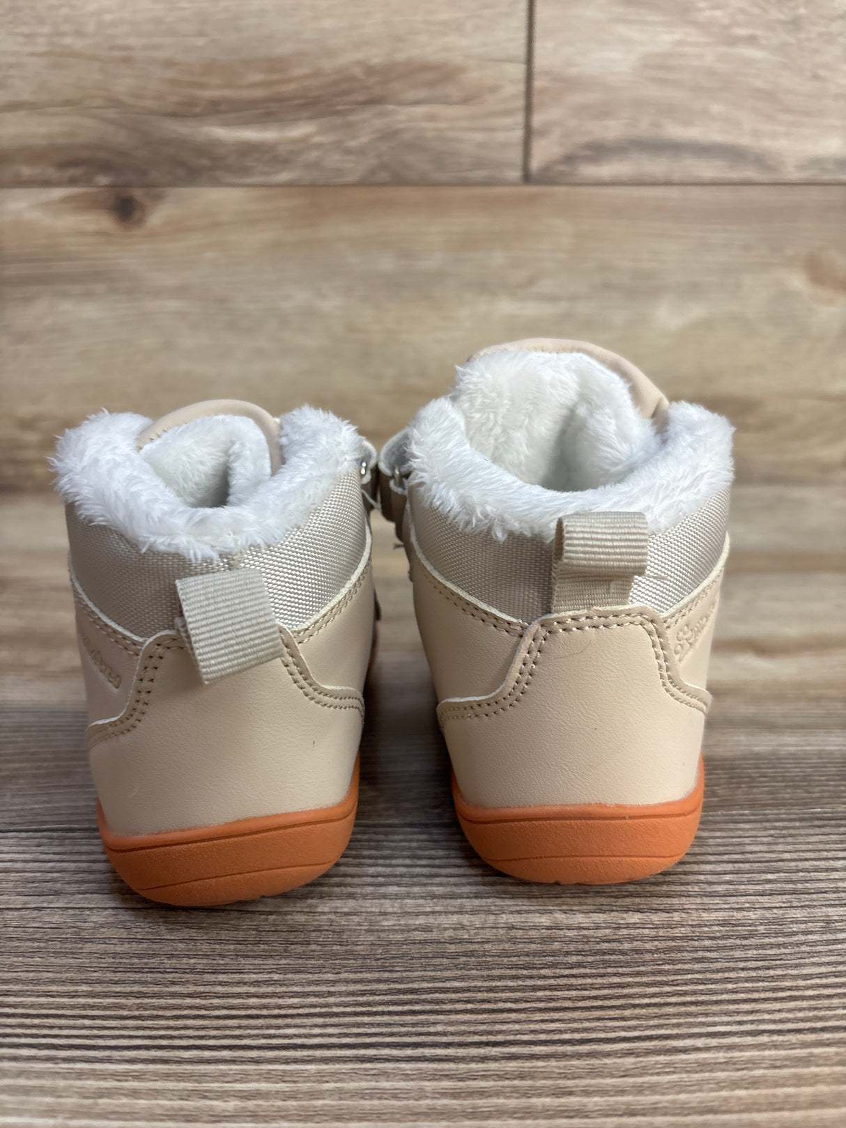 WateLves Wide Barefoot Winter High Top Shoes, Beige sz 8c