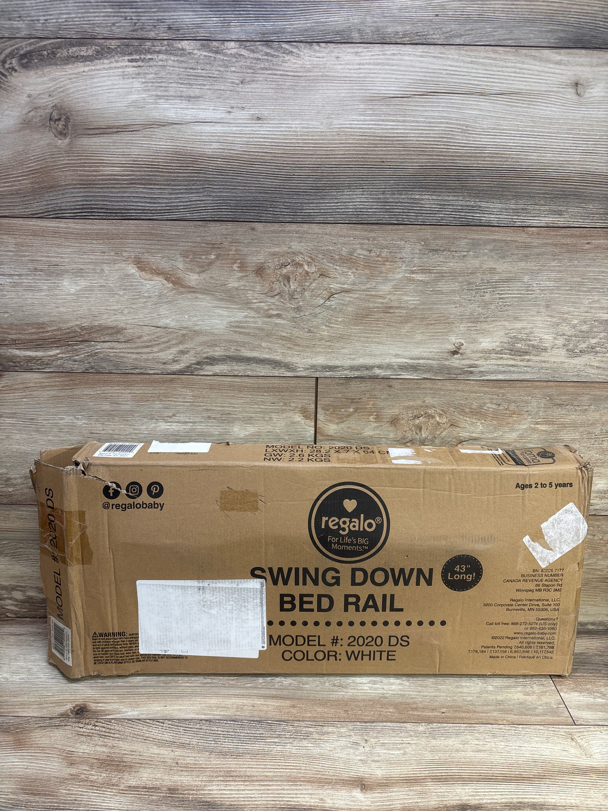 Regalo Swing Down Bed Rail Guard, White