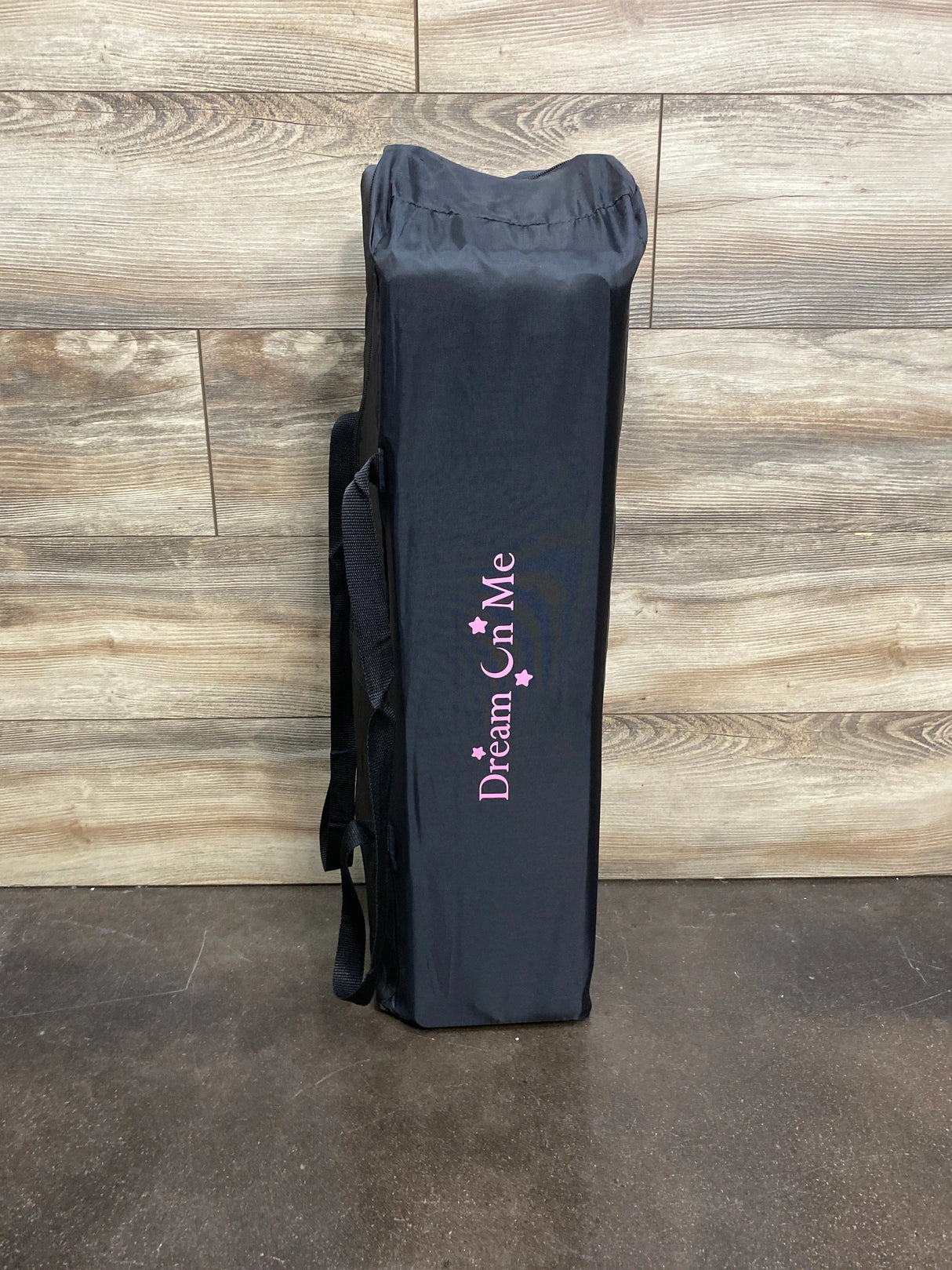Dream On Me Nest Portable Play Yard, Black/Pink