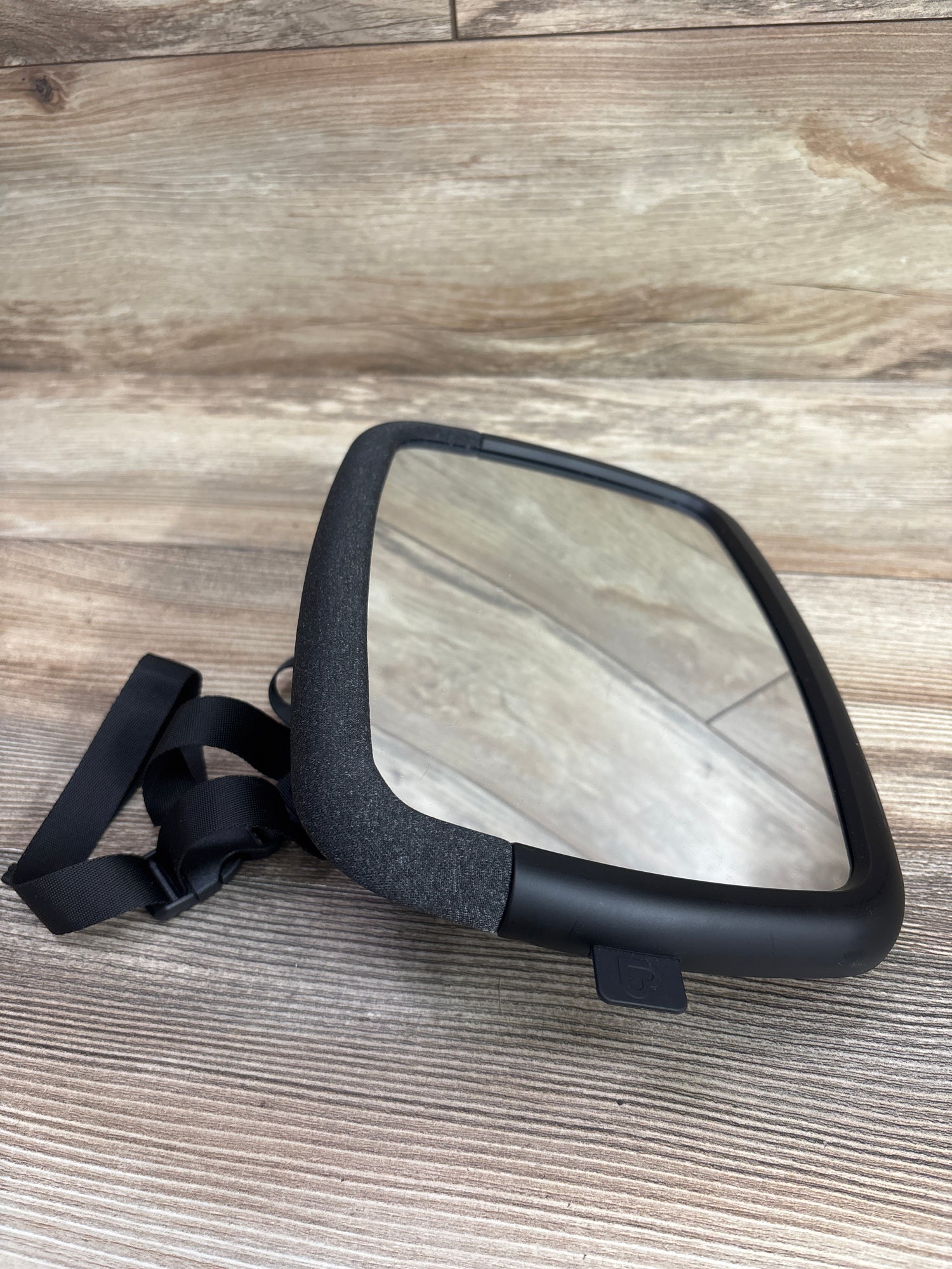 Munchkin Brica 360° Pivot Baby In-Sight Adjustable Car Mirror