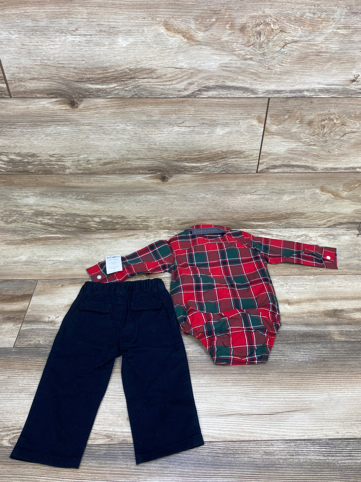 NEW Carter's 3pc Plaid Bodysuit, Pants & Bow Tie Set Red sz 9m