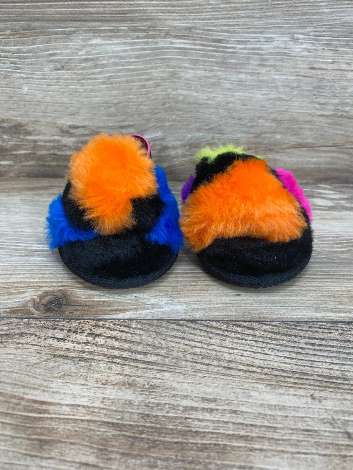 UGG Fluff Yeah Party Spot Slippers Sz 7c