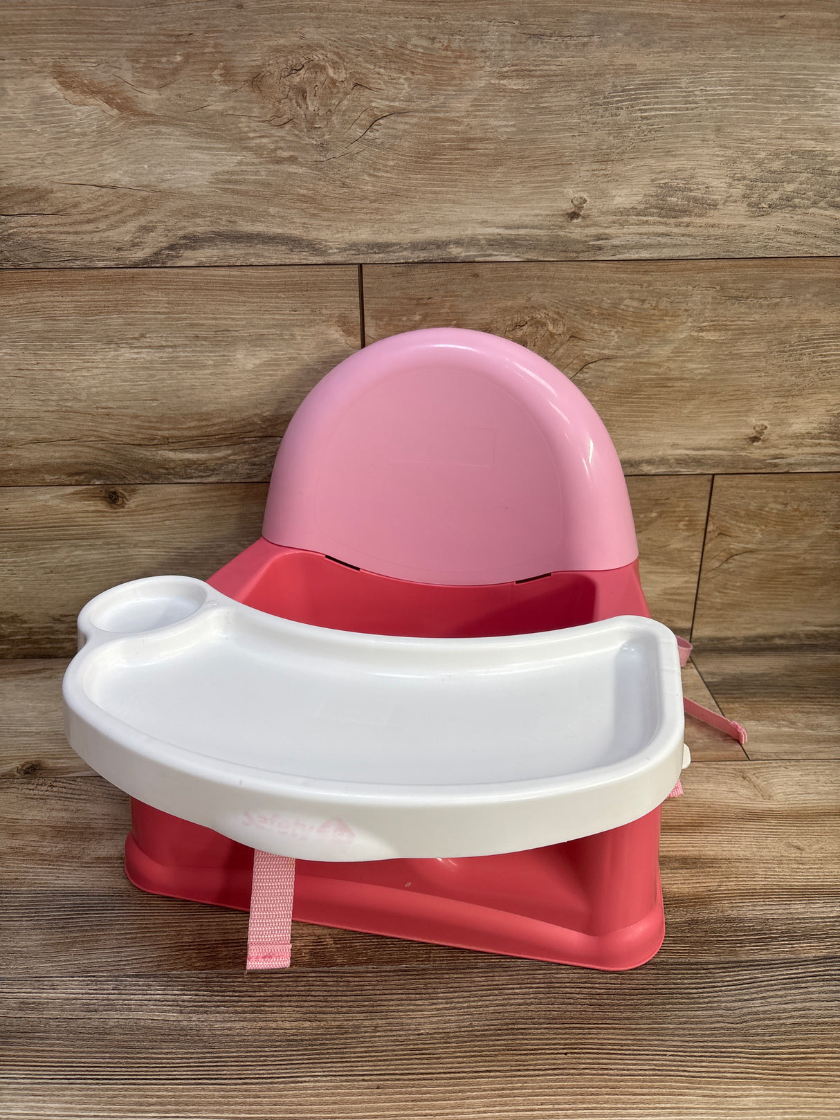 Safety 1st Easy Care Swing Tray Feeding Booster Seat in Coral Crush