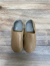 Jazz Slip-On Shoes Tan sz 5c - Me 'n Mommy To Be