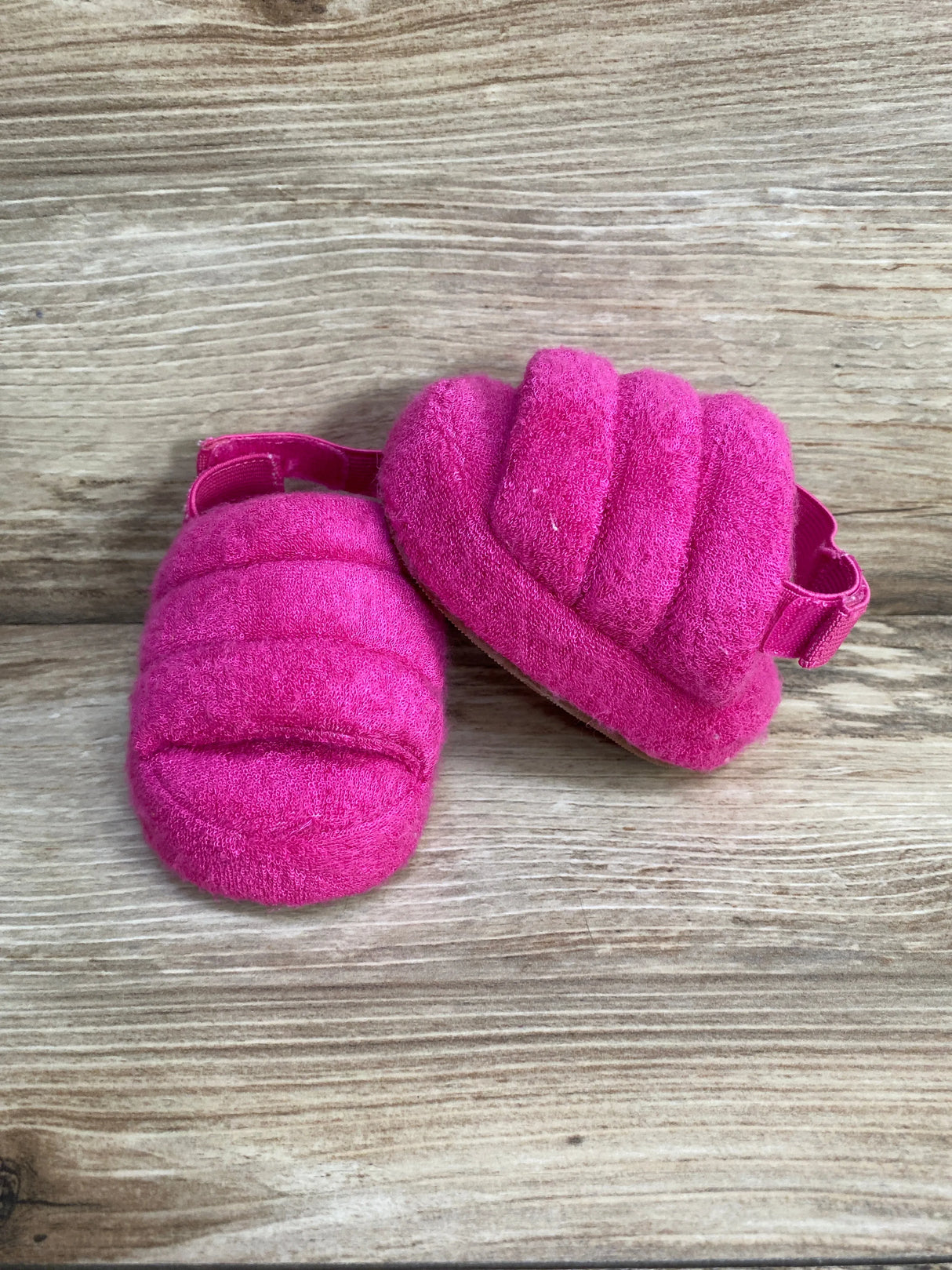 Baby Gap Hot Pink Plush Sandals sz 3-6m