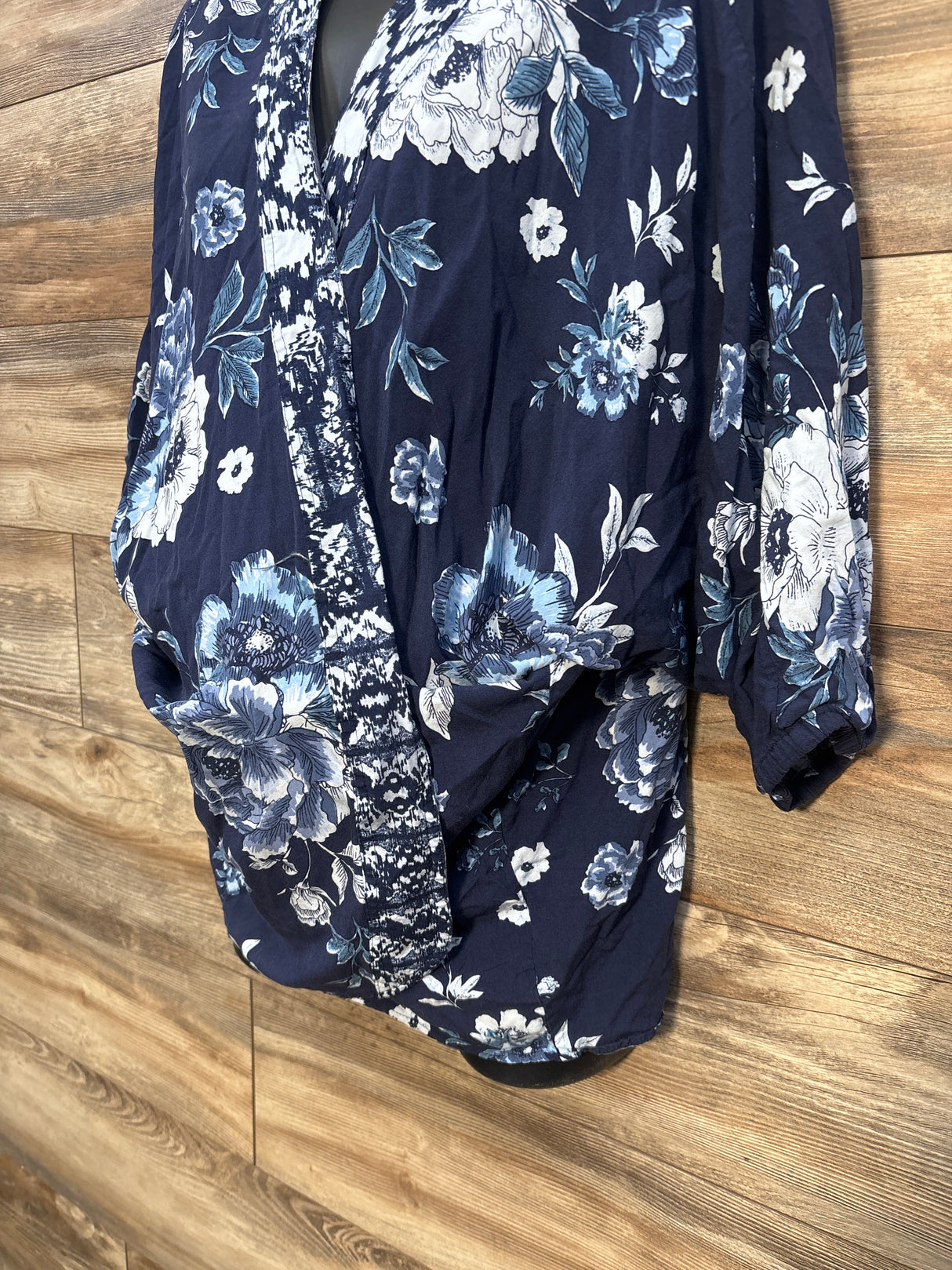 Jessica Simpson Maternity Floral Kimono Blue sz One Size