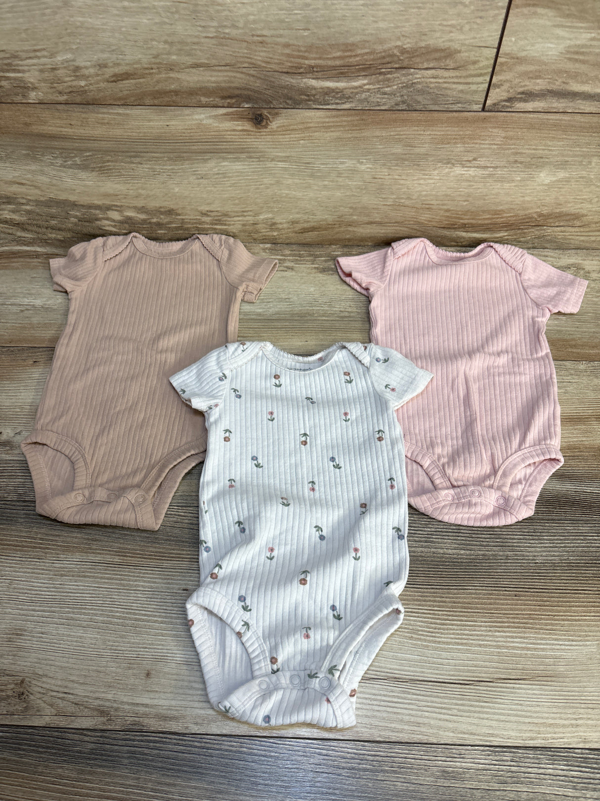 Just One You 3pk Ribbed Bodysuit Set White sz 6m