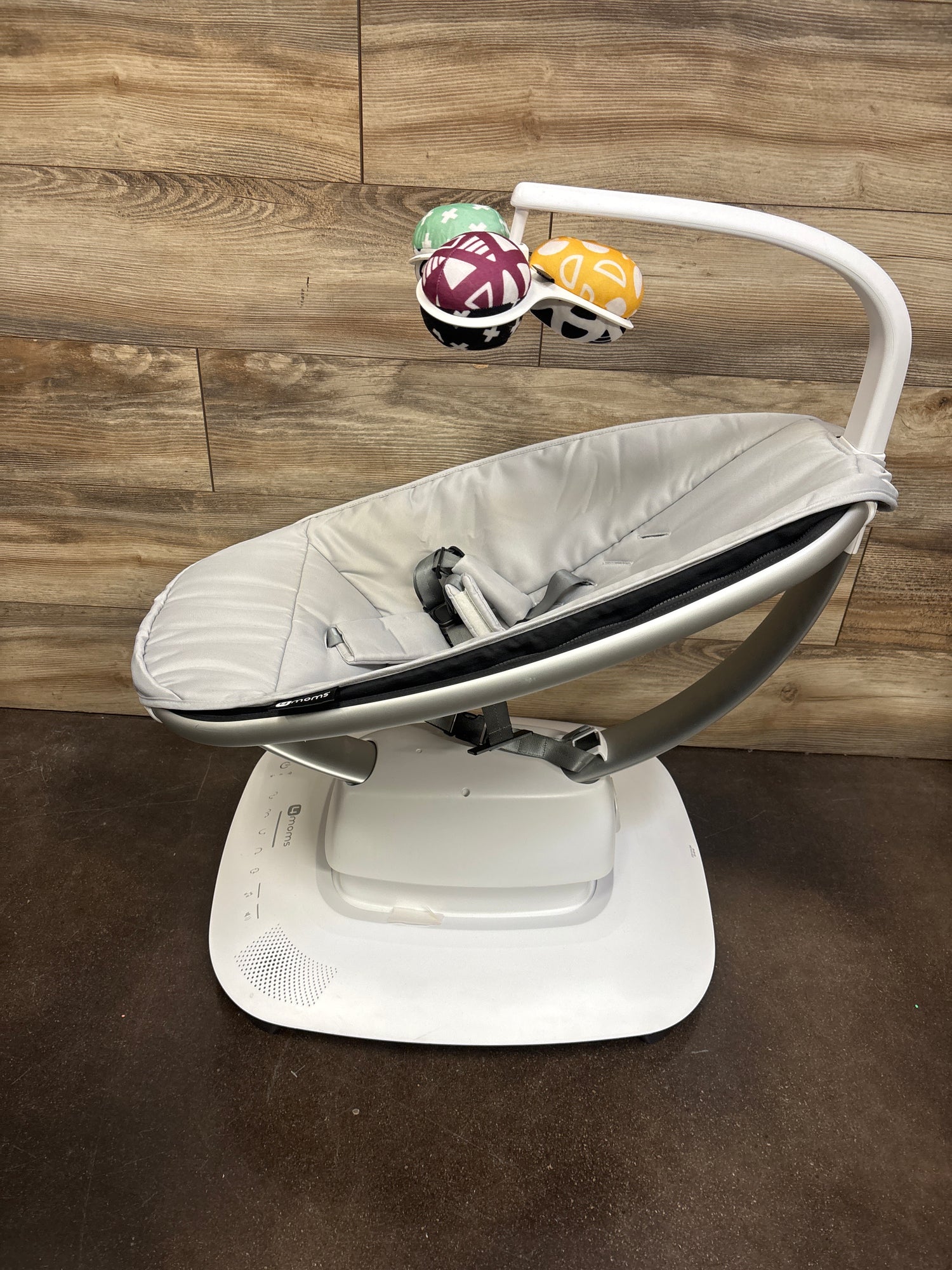 4moms mamaRoo Multi-Motion Baby Swing Smart Connectivity in Grey
