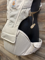 Ergobaby Alta Hip Seat Baby Carrier in Natural Beige 12-45lbs