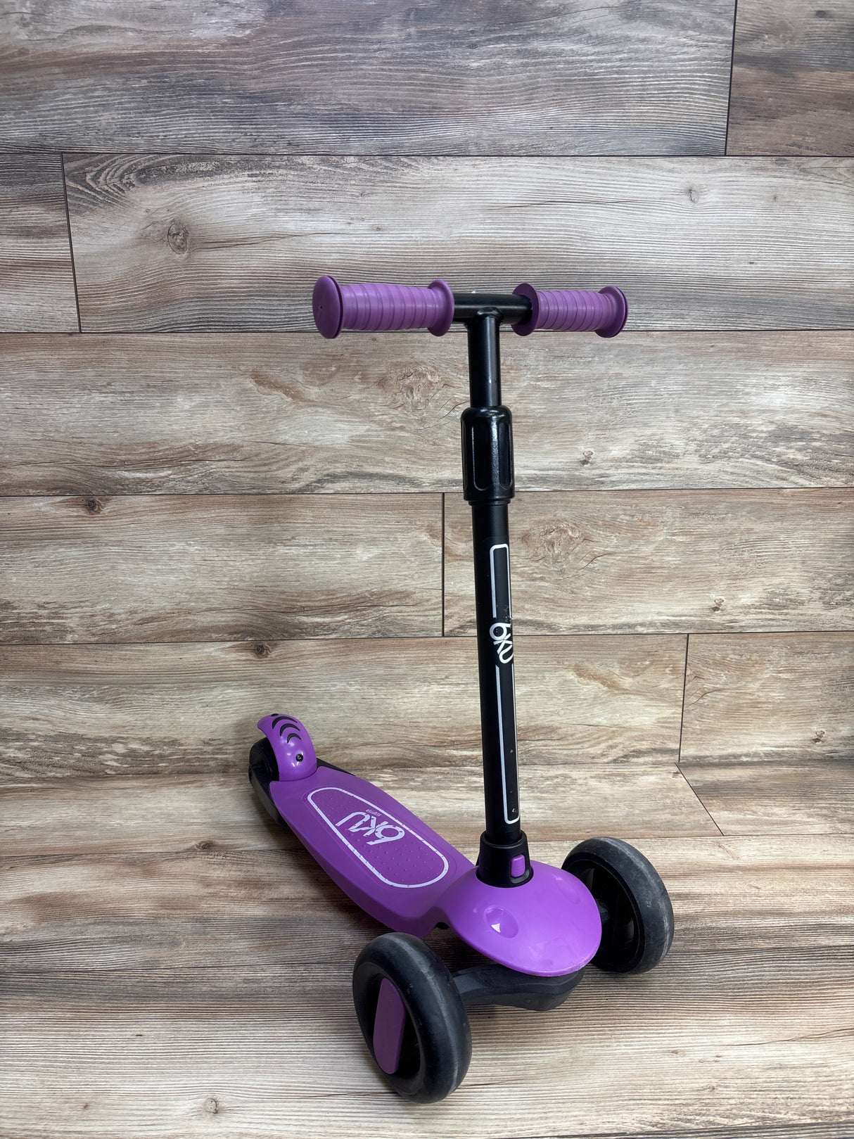 6KU Scooter with Flash Wheels - Purple