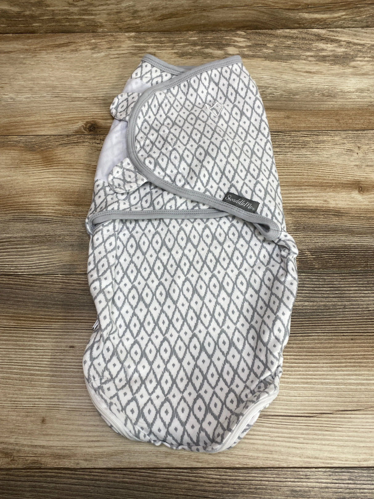 SwaddleMe Swaddle Wrap White/Grey sz 0-3m