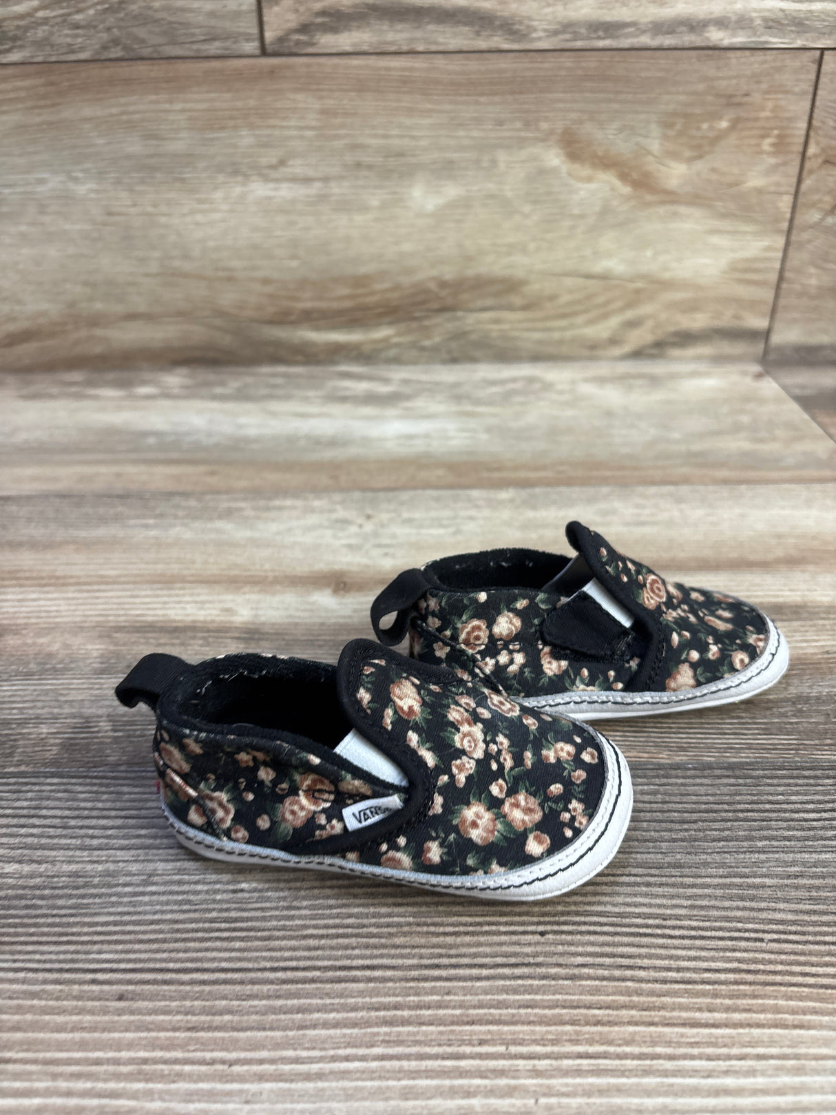 Vans Slip On V Crib Shoes Floral Black sz 4c