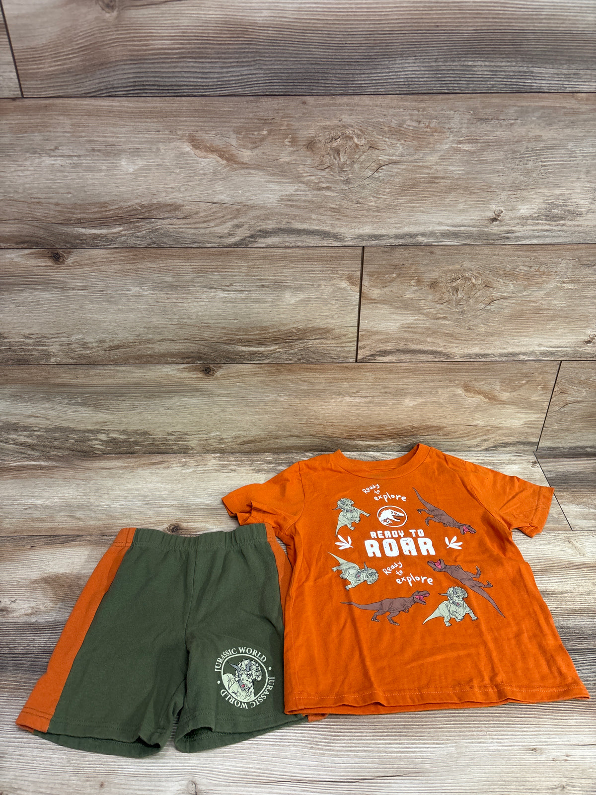 Jurassic World 2pc Shirt & Short Set Orange sz 4T