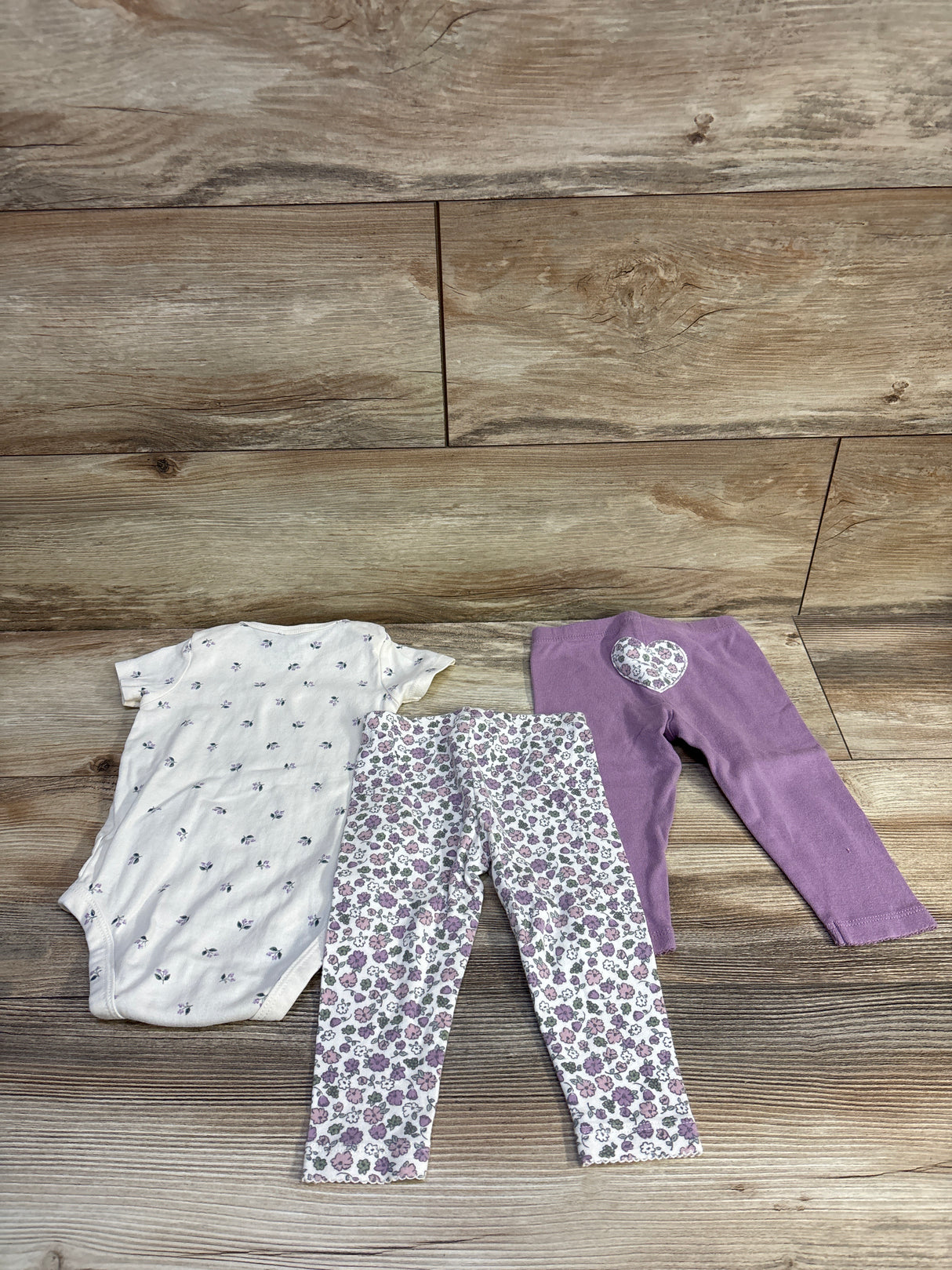 Carter's 3pc Bodysuit & Pant Set Ivory sz 3m