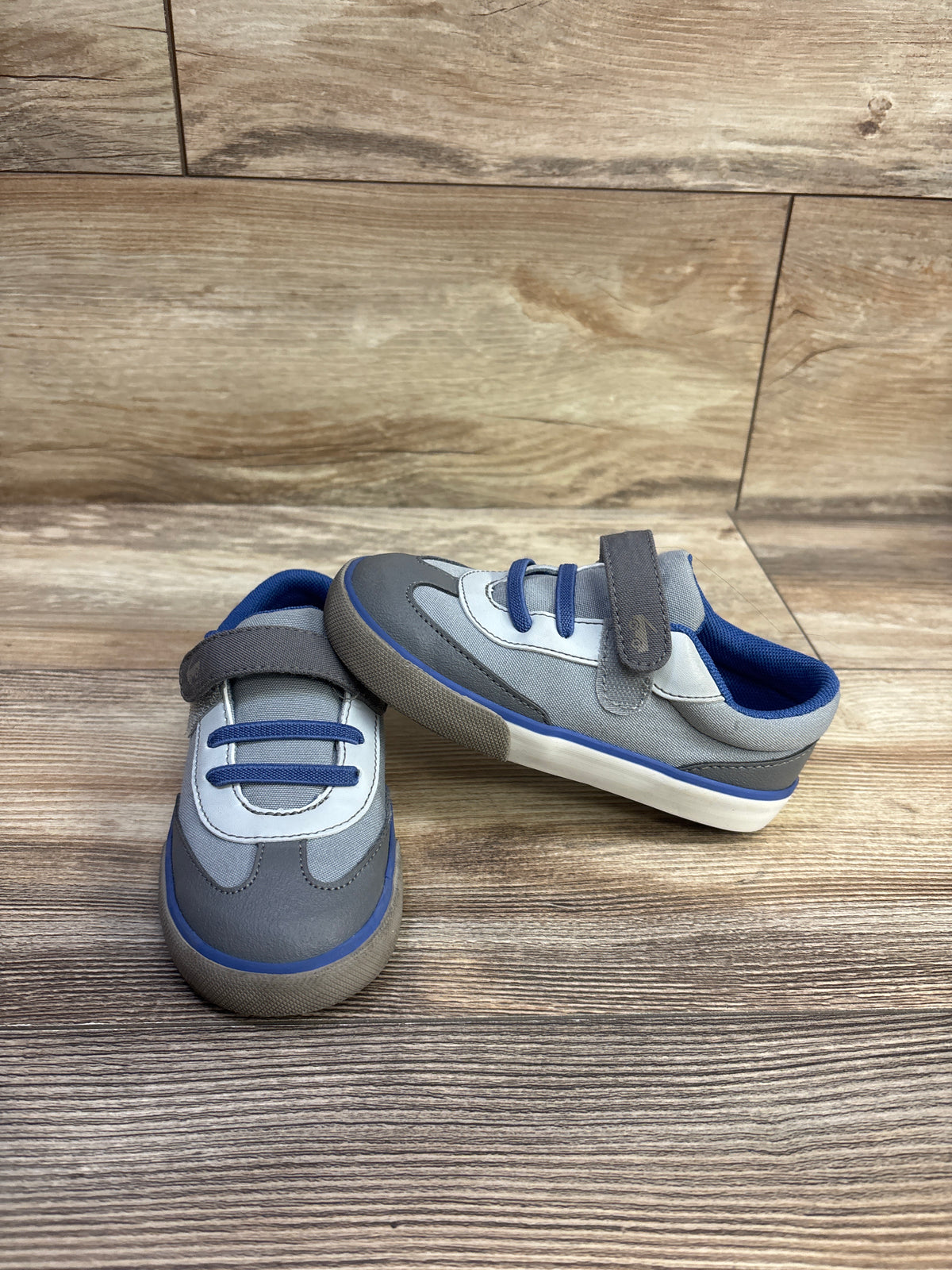 See Kai Run Rory Sneakers Grey sz 10c