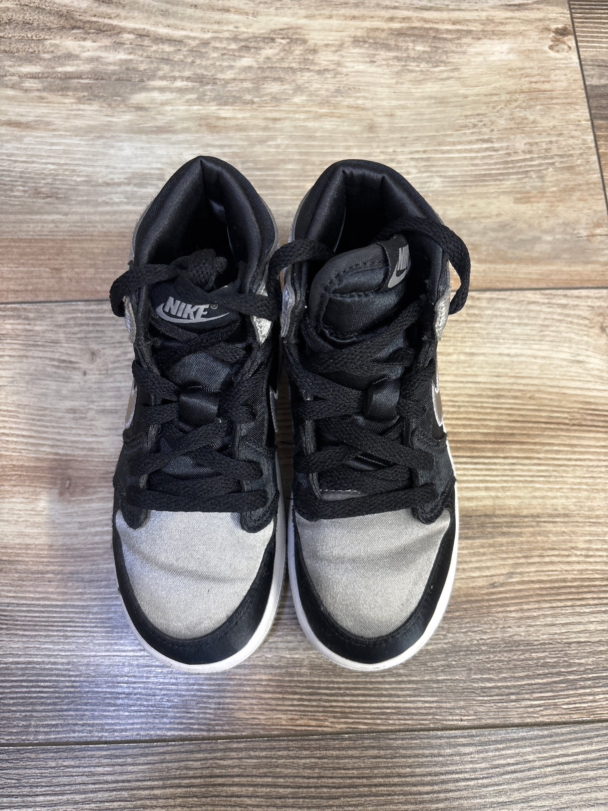 Air Jordan 1 Retro High OG 'Satin Shadow' Sneakers sz 9c