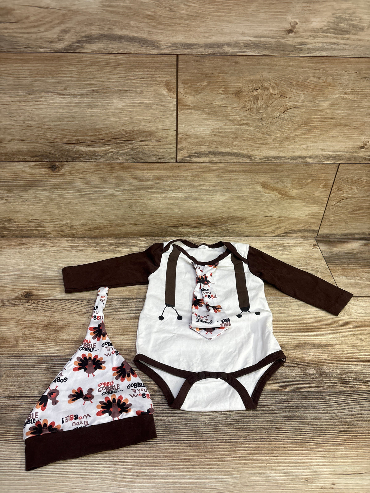Thanksgiving 2pc Faux Suspender Bodysuit w/ Attached Tie & Hat Set Brown sz 6-12m