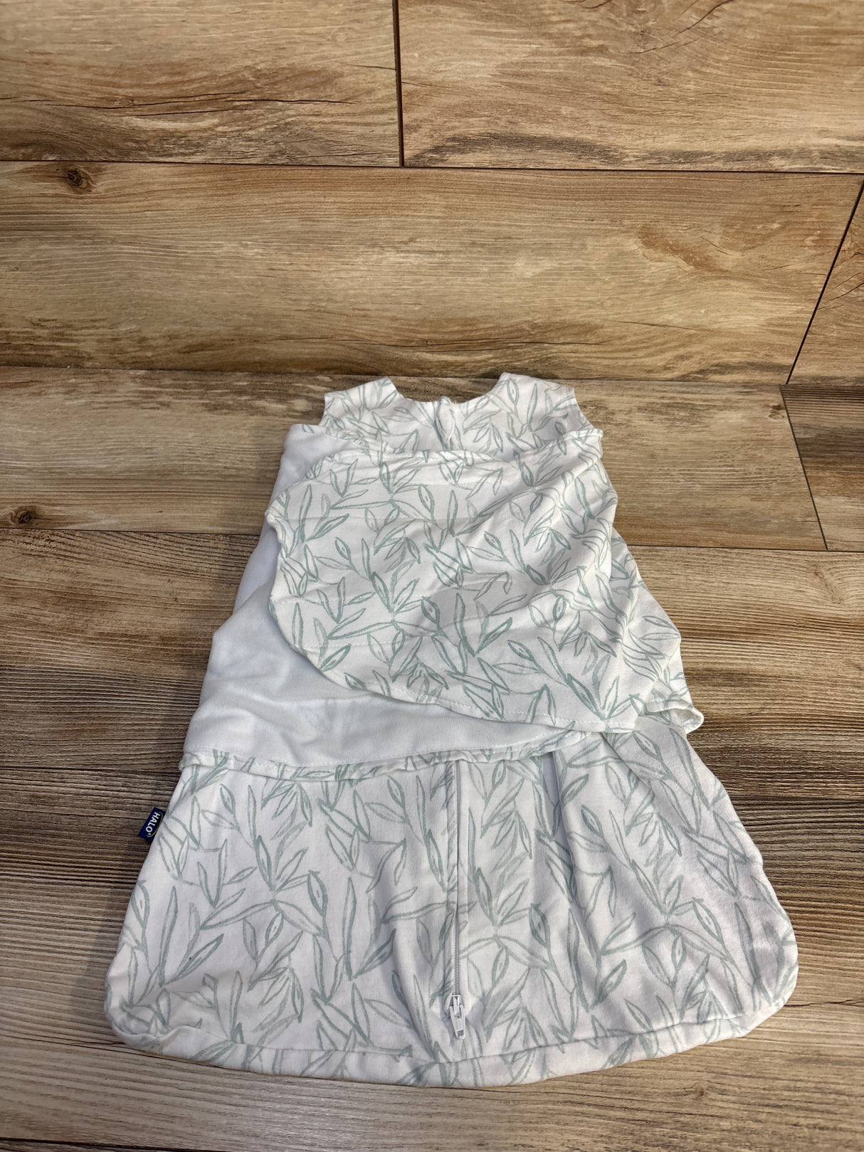Halo SleepSack Swaddle White sz 0-3m