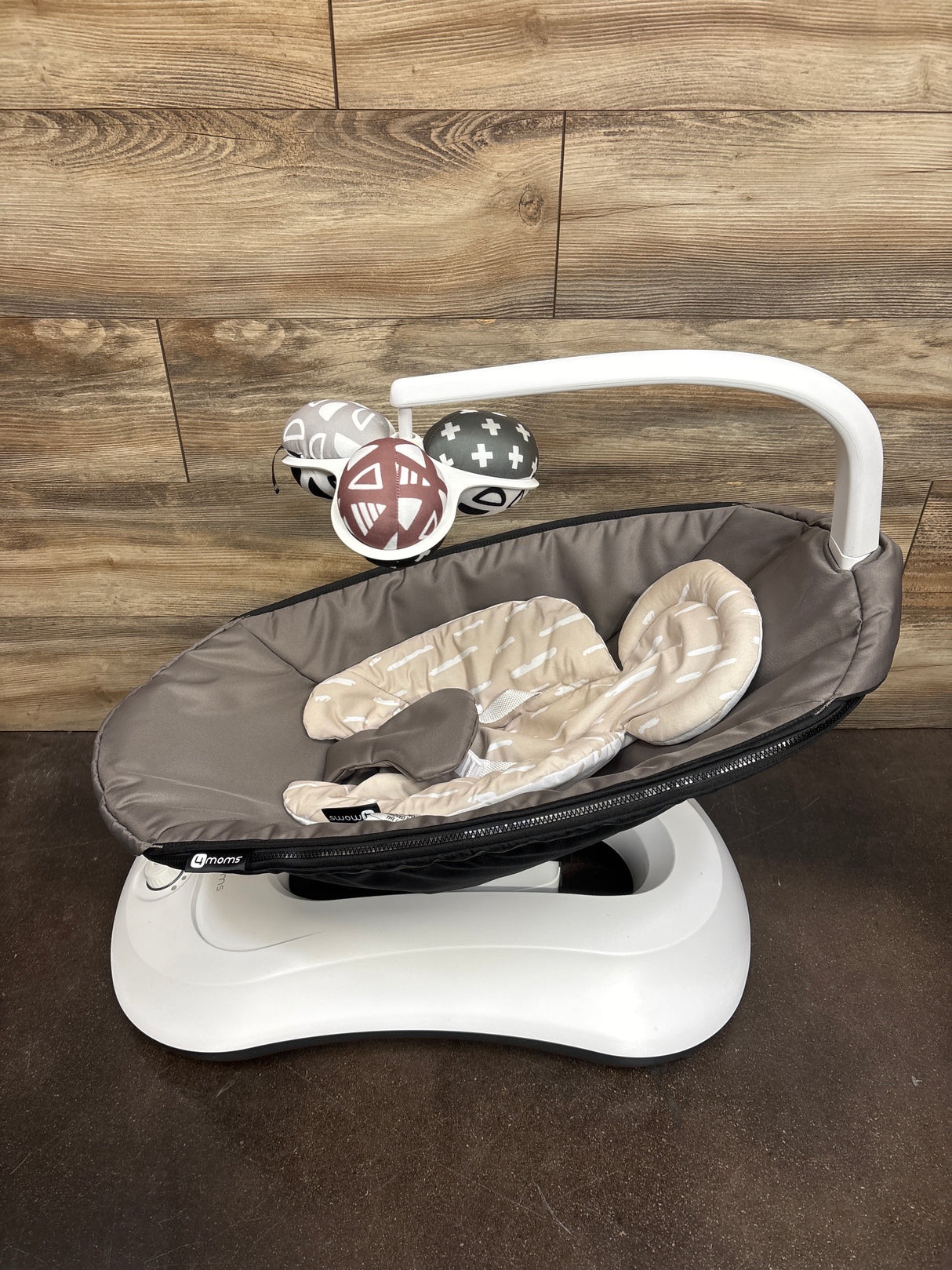 4moms Rockaroo Baby Rocker in Graphite