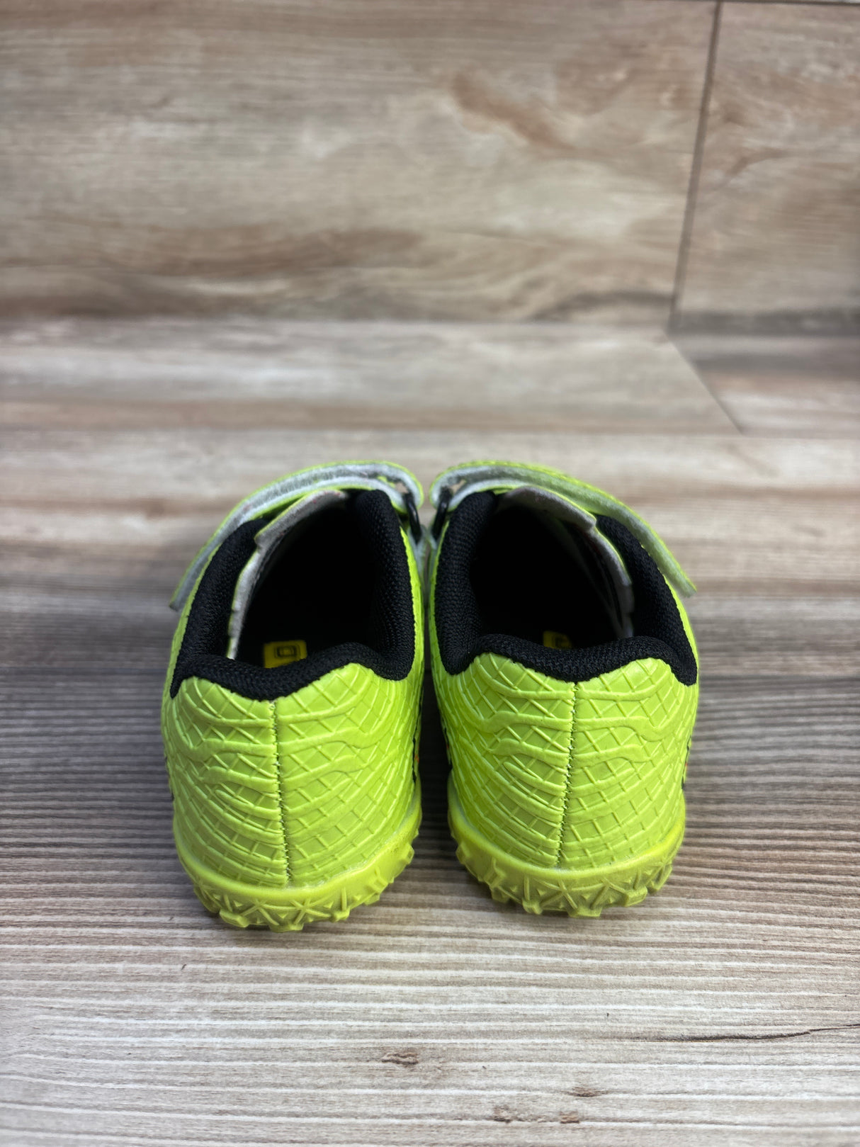 Tiebao Soccer Cleats Lime Green sz 8c