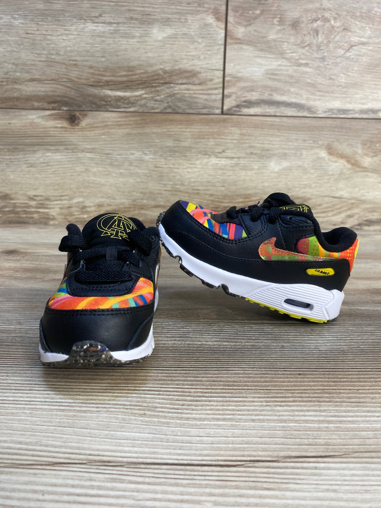 Nike Air Max 90 TD 'Latino Heritage Month - Familia' Sneakers sz 8c