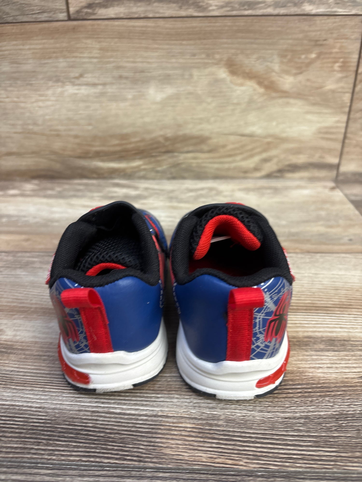 Marvel Spider-Man Light Up Sneakers Red sz 8c