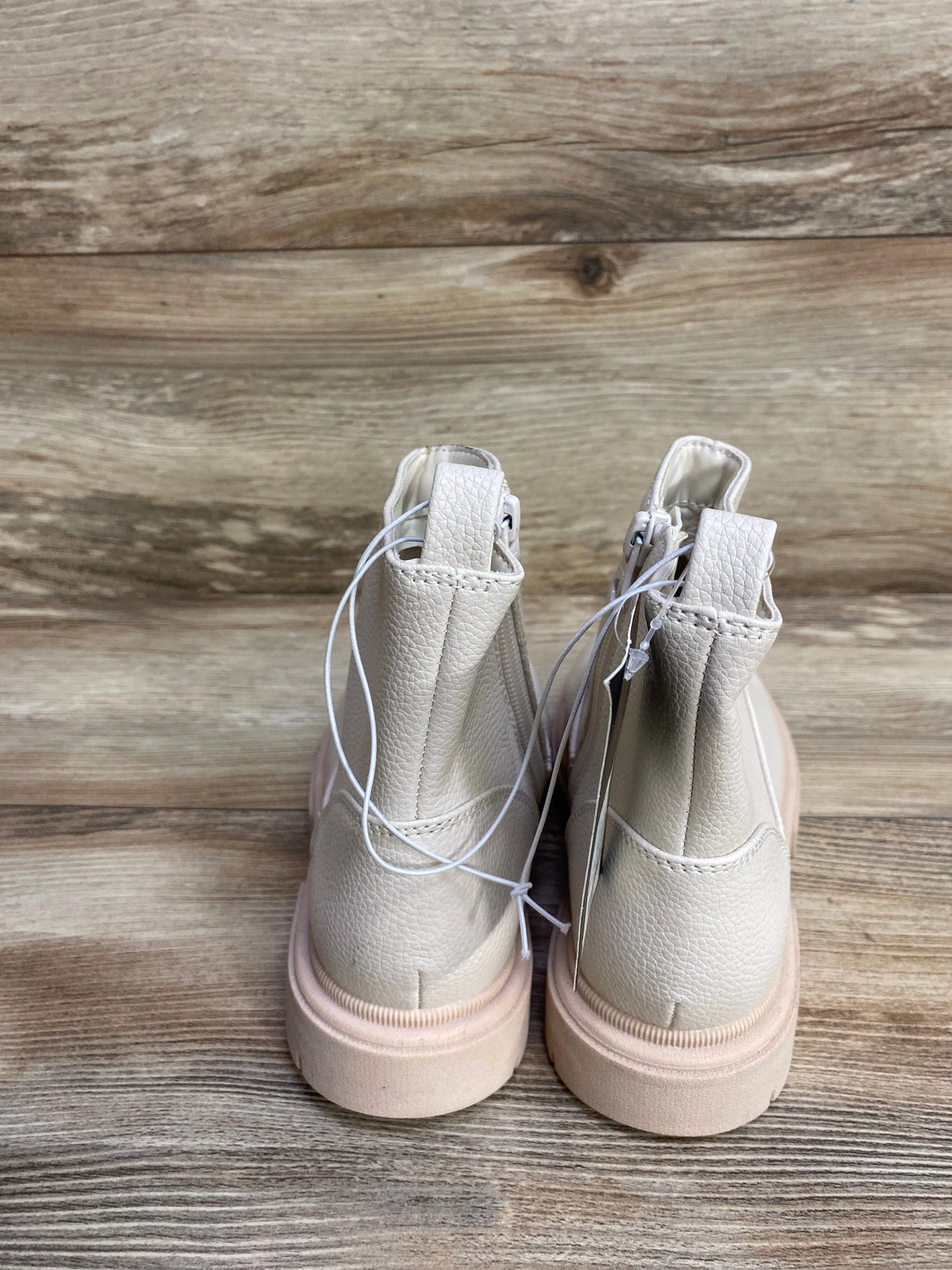 NEW Art Class Priyanka Boots Ivory sz 1Y