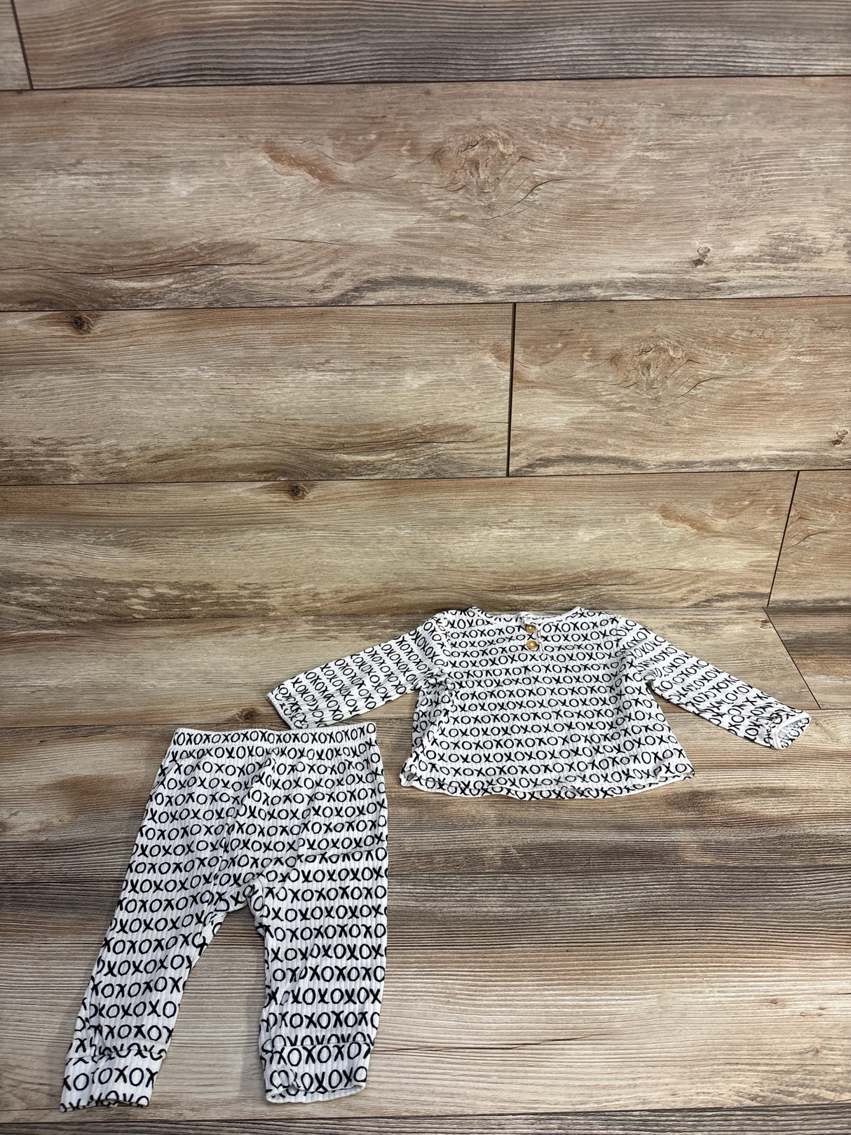 Cat & Jack 2pc Ribbed XO Shirt & Pants Set White sz 6-9m