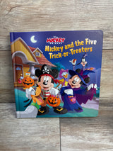 Mickey and the Five Trick-or-Treaters Board Book