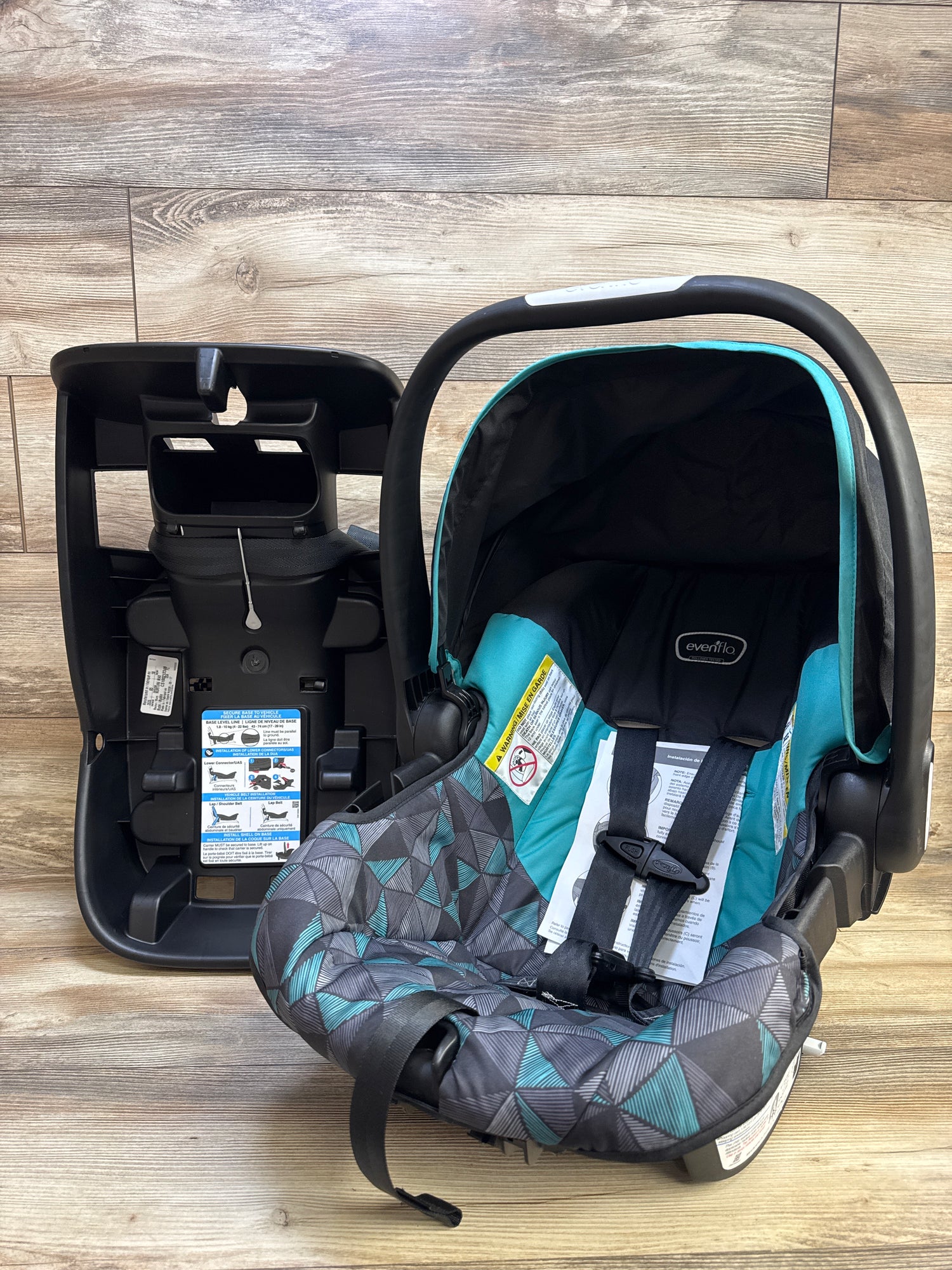 Evenflo NurtureMax Infant Car Seat in Dallas Blue