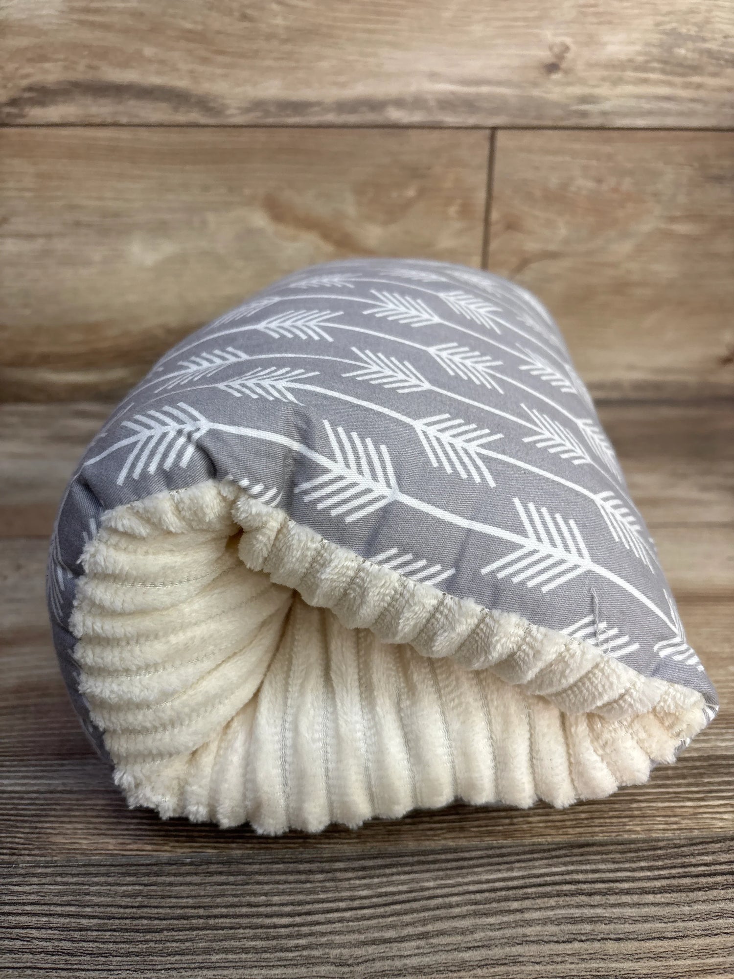 Baby Feeding Arm Pillow Grey Arrow