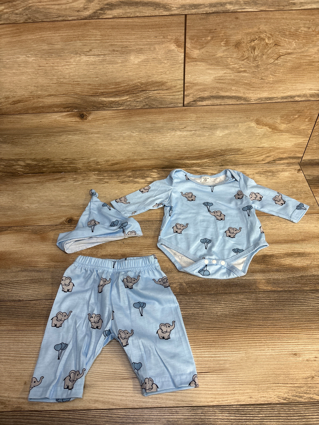 Shein 3pc Elephant Bodysuit & Pants Set Blue sz 0-1m