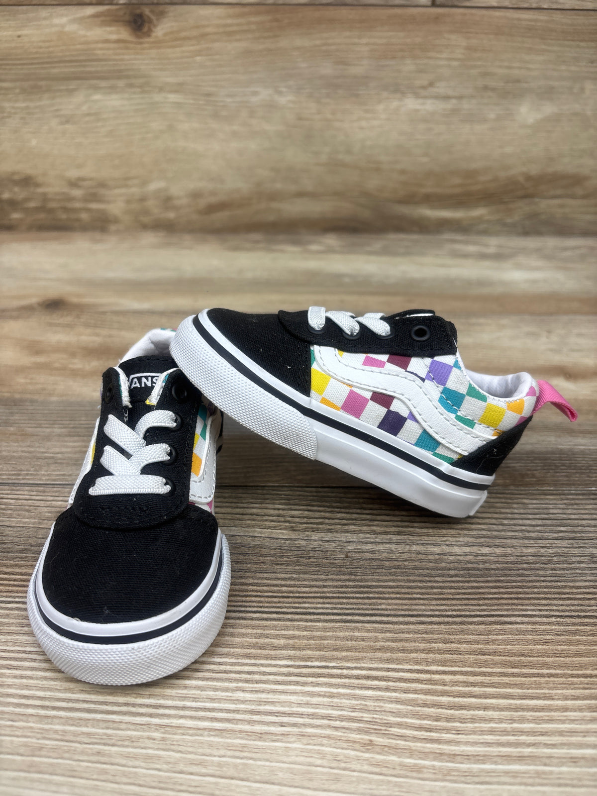 Vans Old Skool V Rainbow Checkerboard Sneakers sz 4c