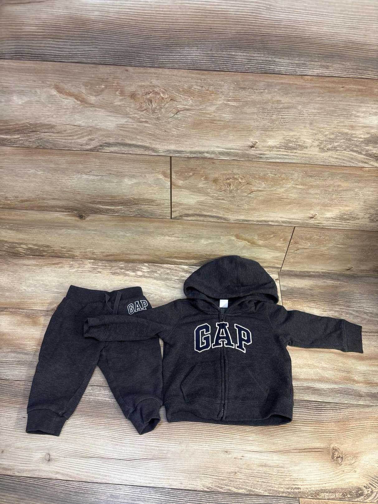 Baby Gap 2pc Zip Up Hoodie & Joggers Set Grey sz 12-18m
