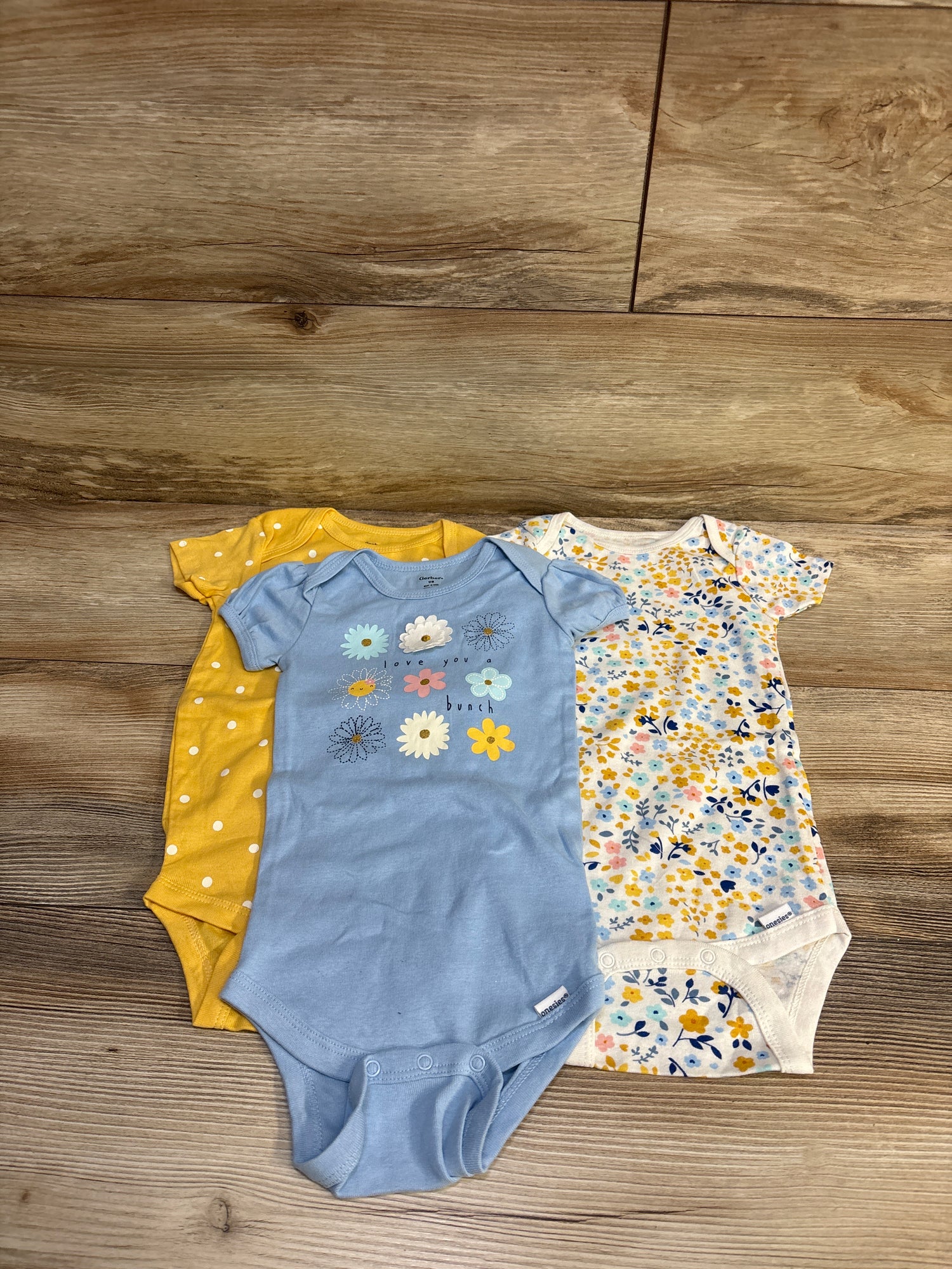 NWOT Gerber 3pk Bodysuit Set Yellow sz 12m
