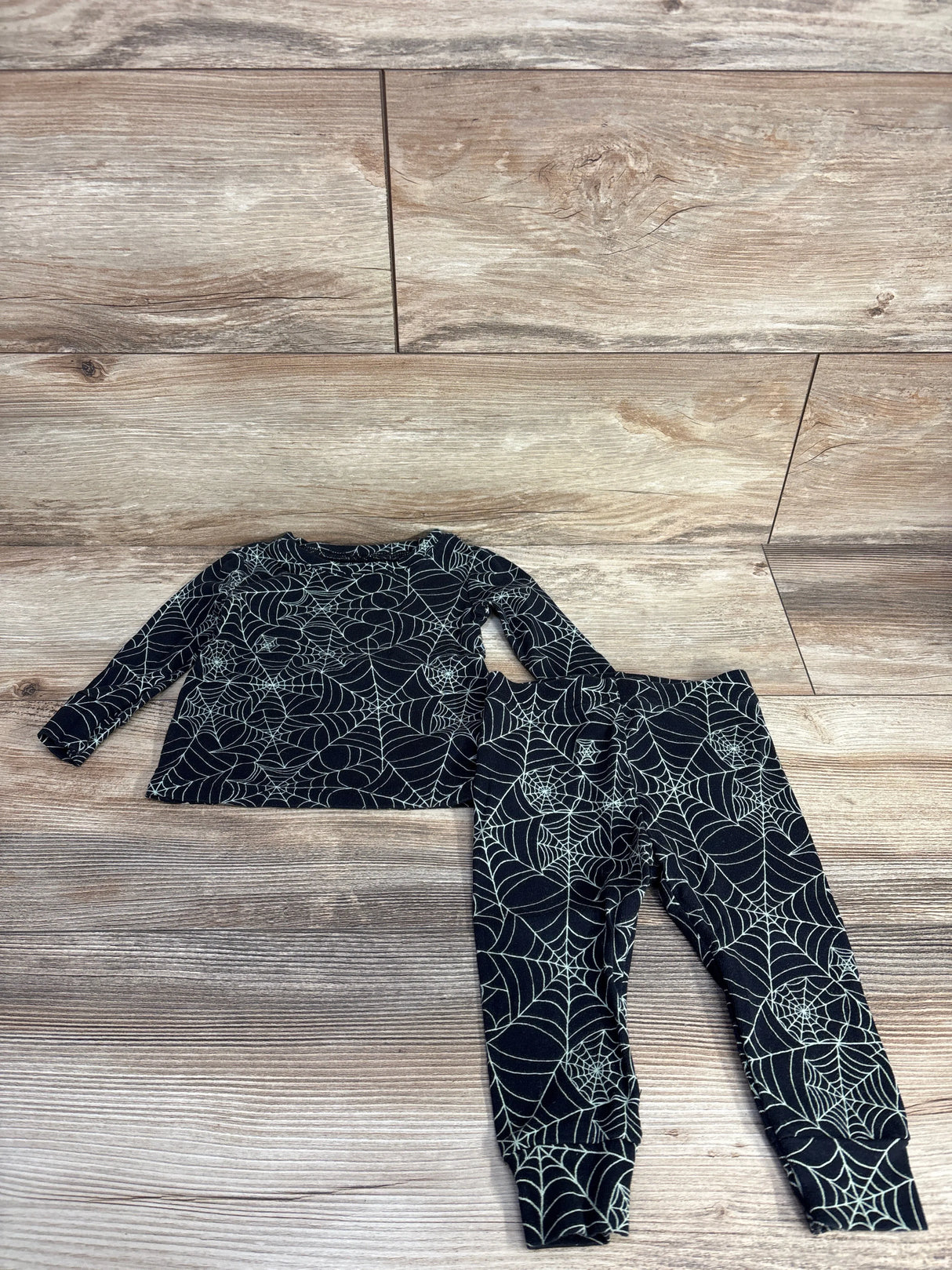 Old Navy 2pc Spider Web Pajama Set Black sz 12-18m