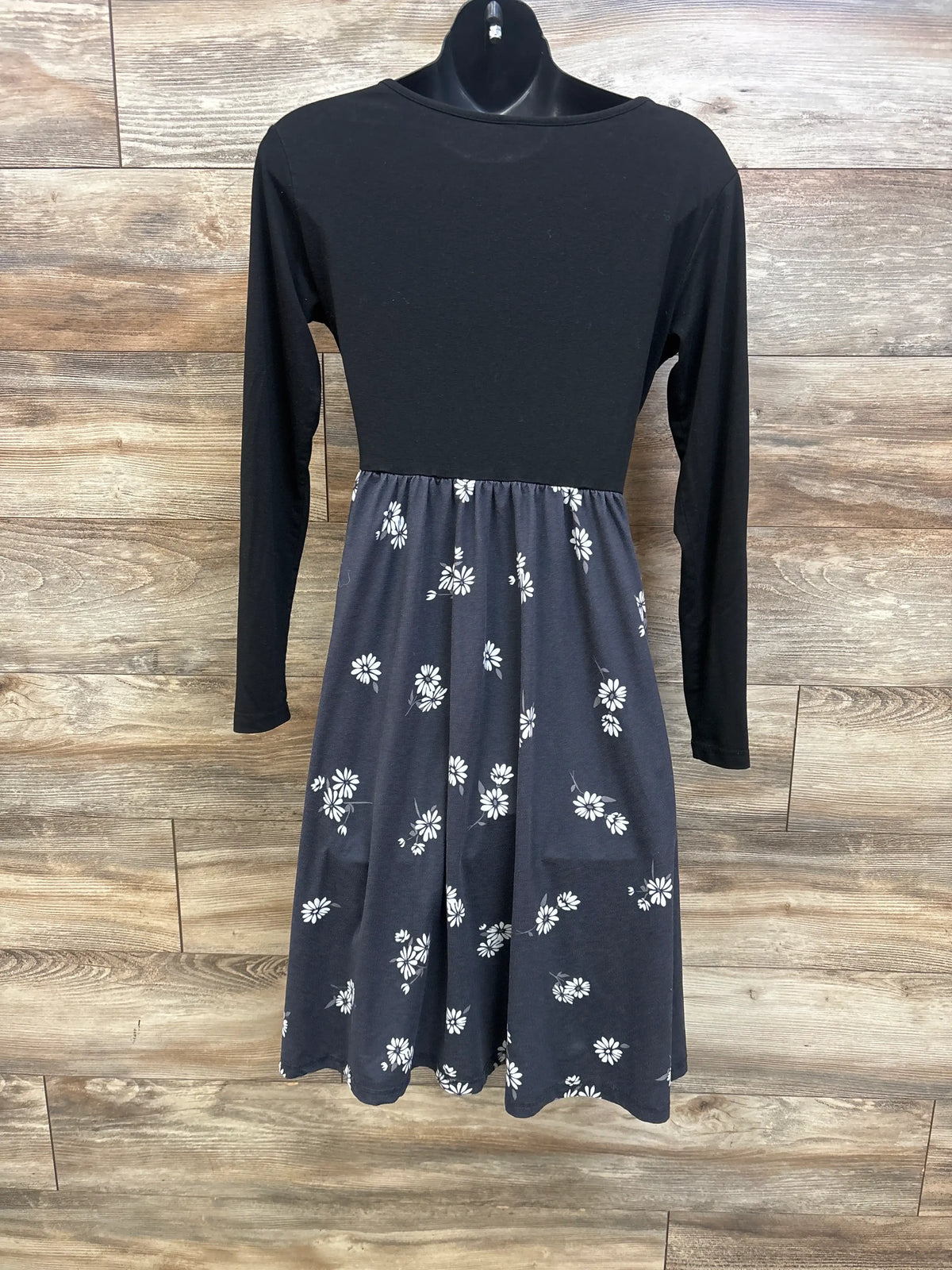 Liu & Qu maternity long sleeve nursing dress in black with a white floral print skirt