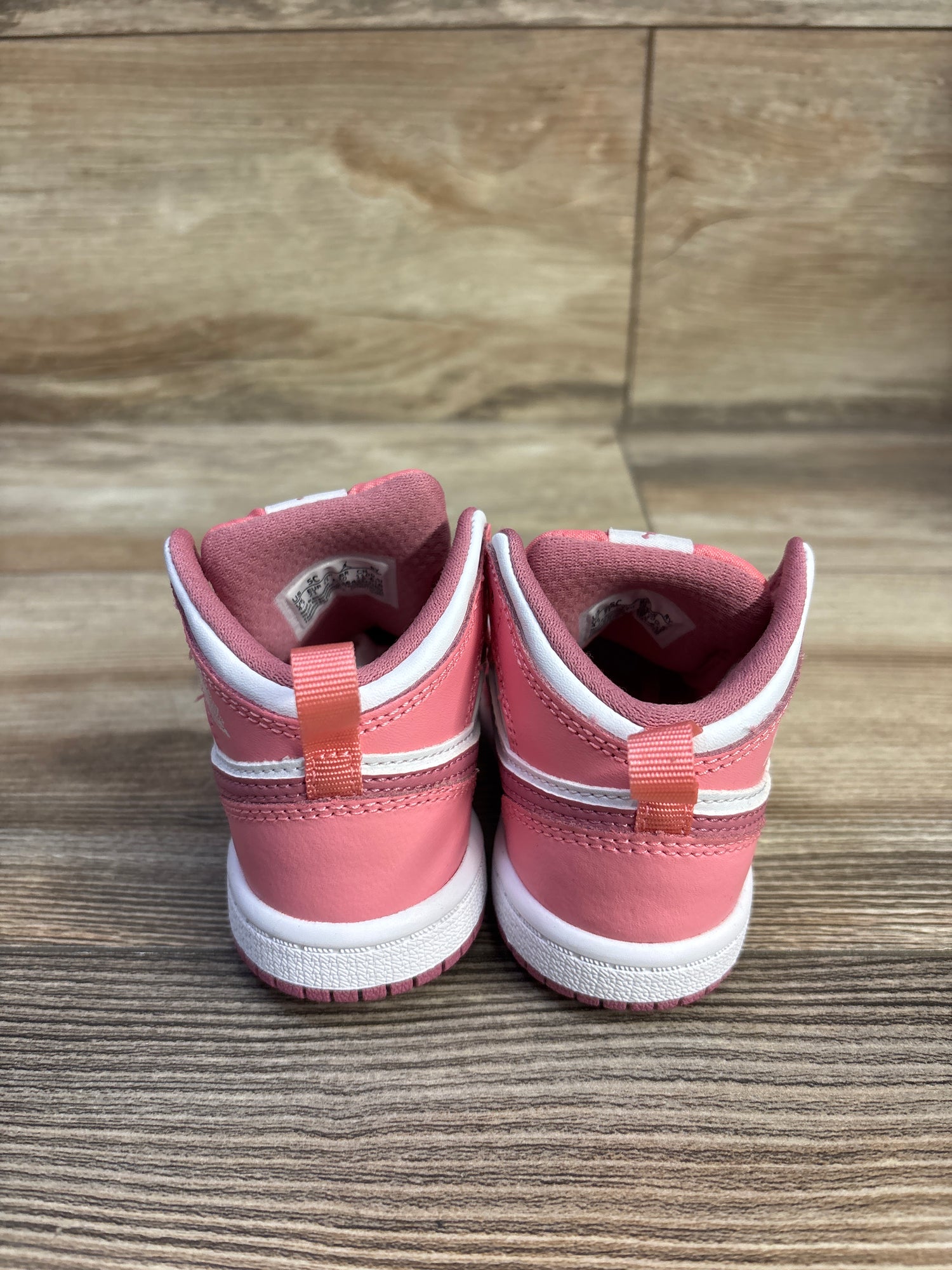 Jordan 1 Mid TD 'Coral Chalk/Desert Berry/White' Sneakers sz 5c