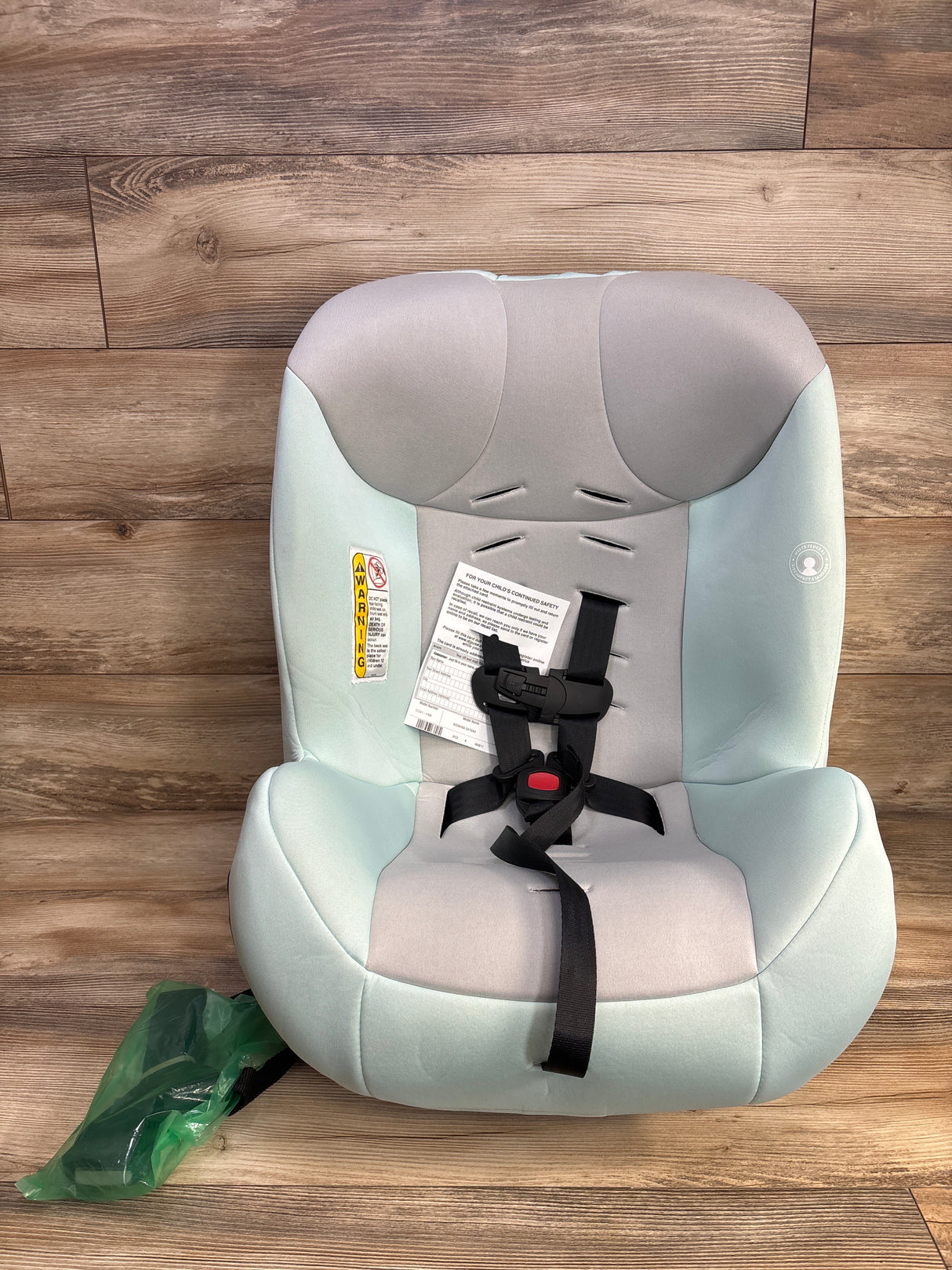 NEW Cosco Scenera Extend Convertible Car Seat, Blue