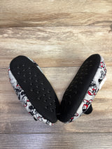 NEW Disney Mickey Mouse Fuzzy Babba Slipper Socks sz 8-13c