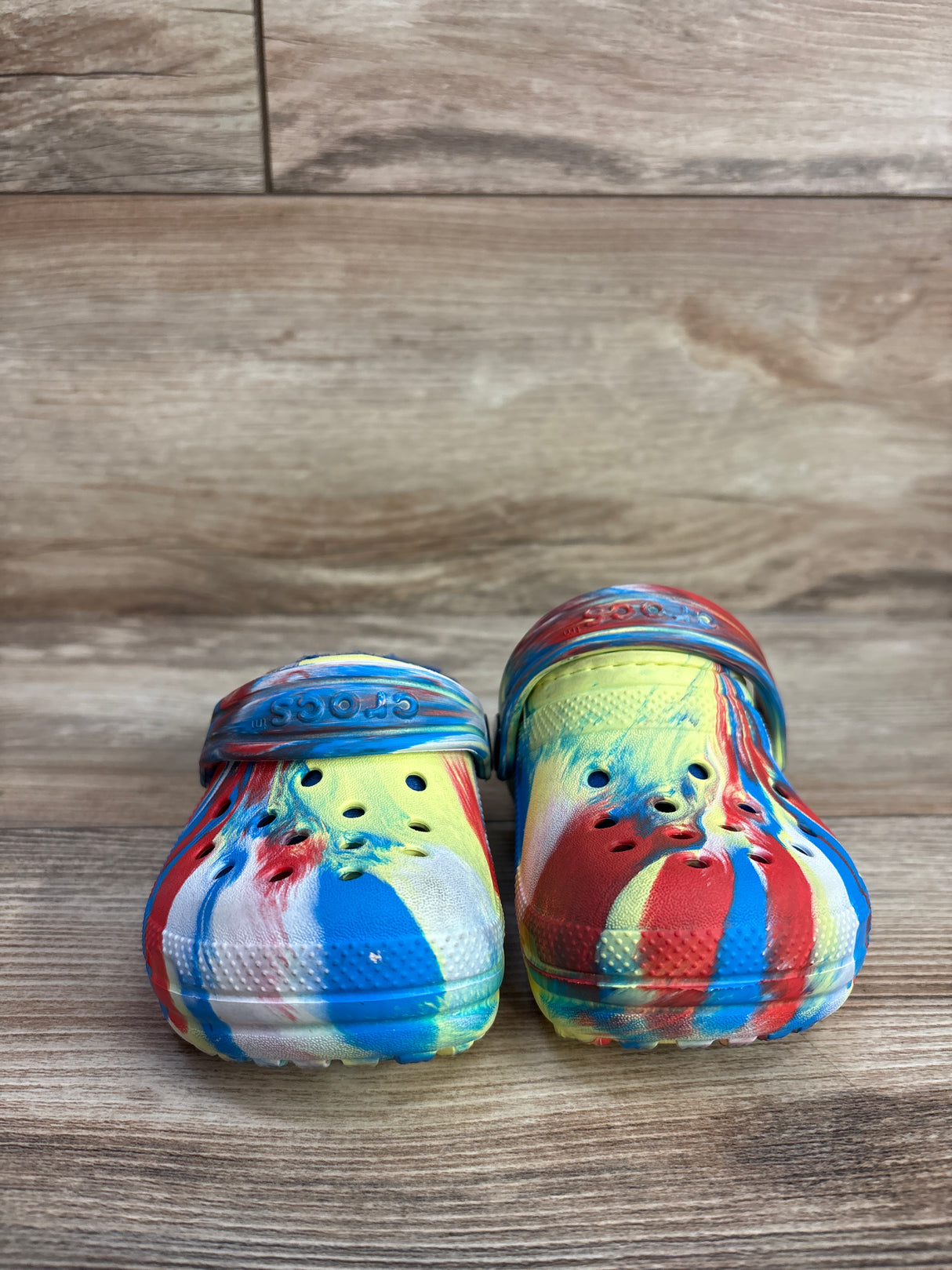 Crocs Classic Lined Clogs Rainbow sz 5c